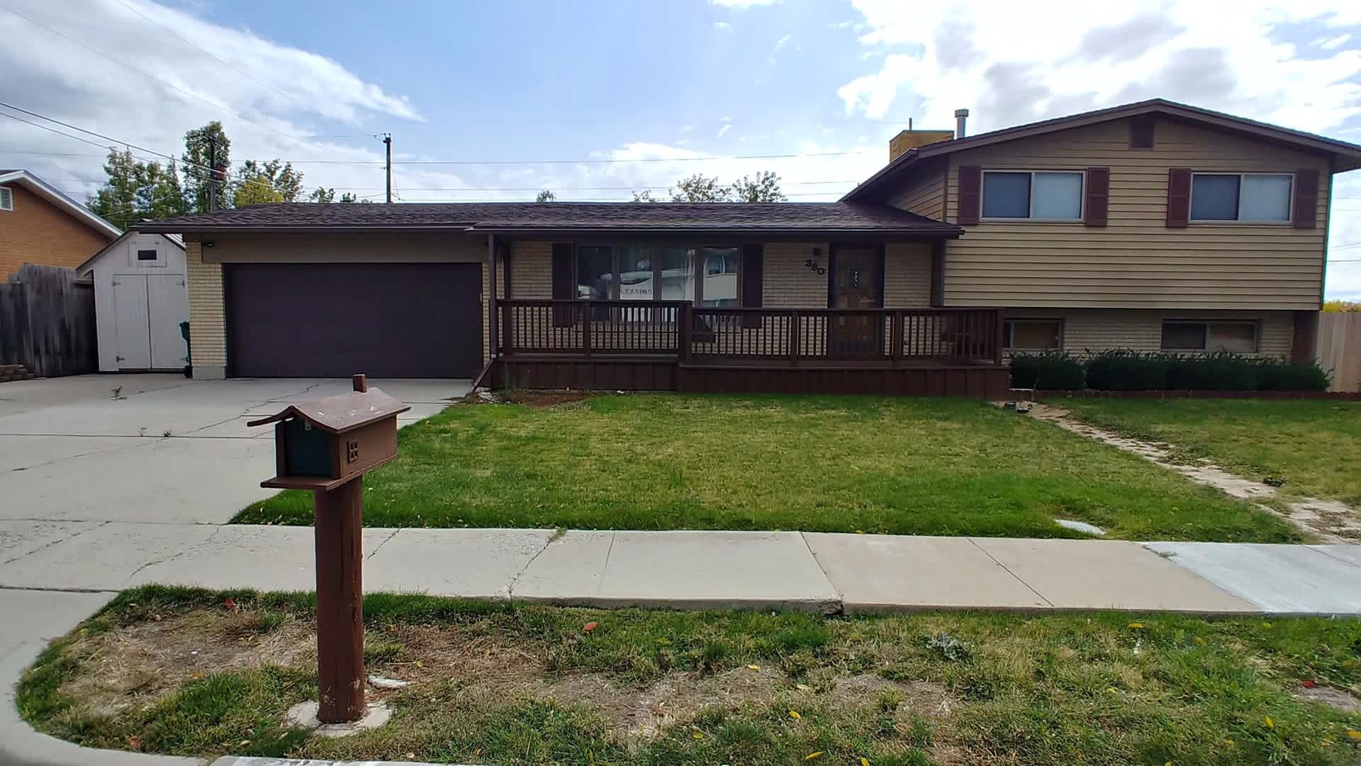 Awesome 4 Bed 2.5 Bath House – photo 1