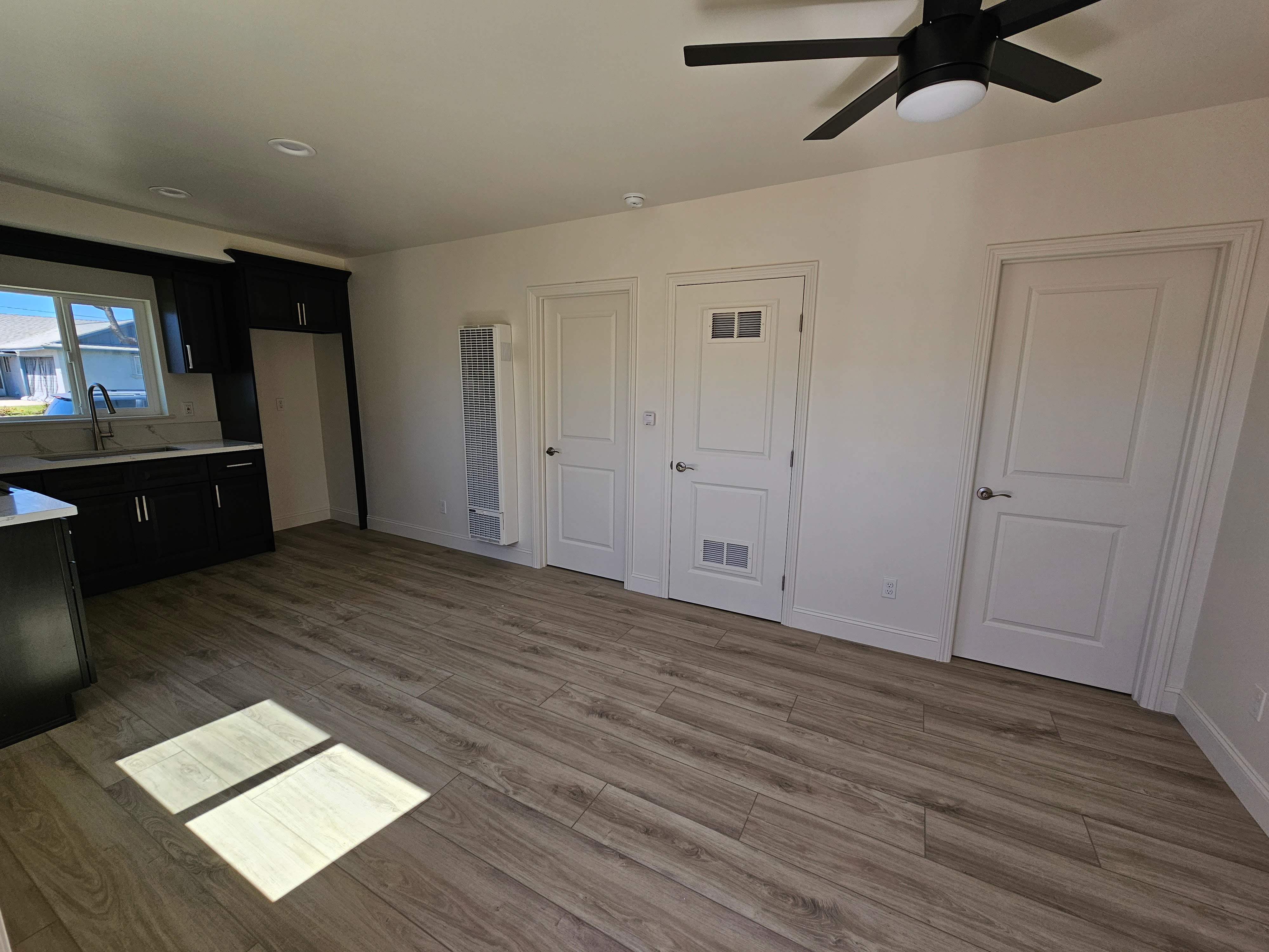 1654 N Russell Ave – photo 1 of 6