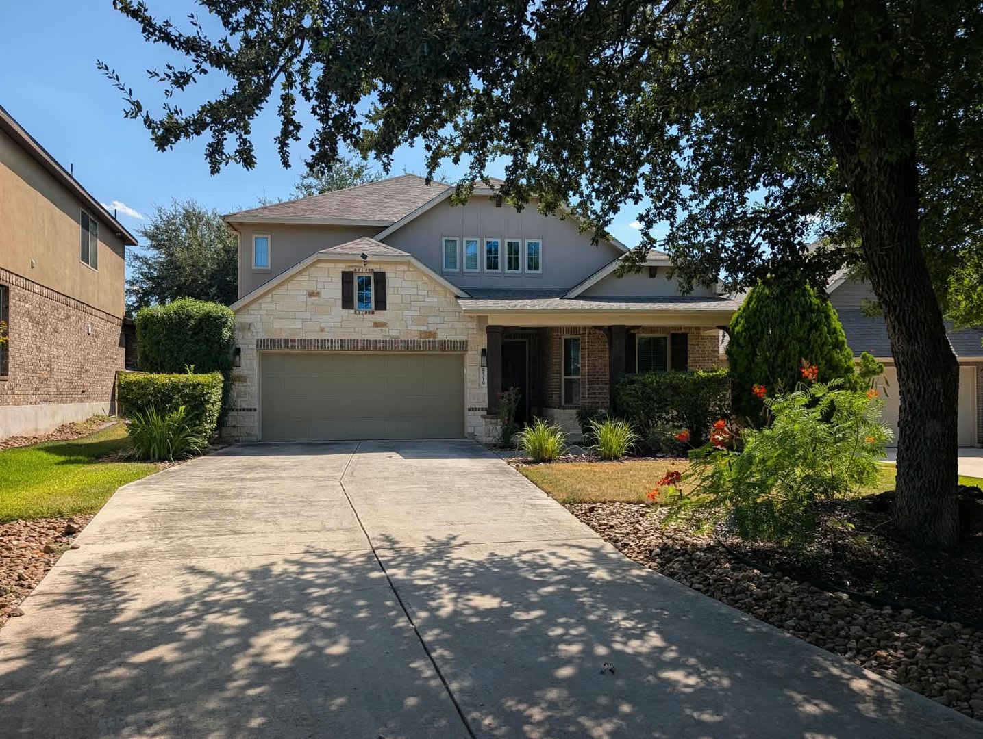 BEAUTIFUL HOUSE LOCATED AT WILLIS RANCH SUBDIVISION, NEAR 281 NORTH – photo 1 of 31