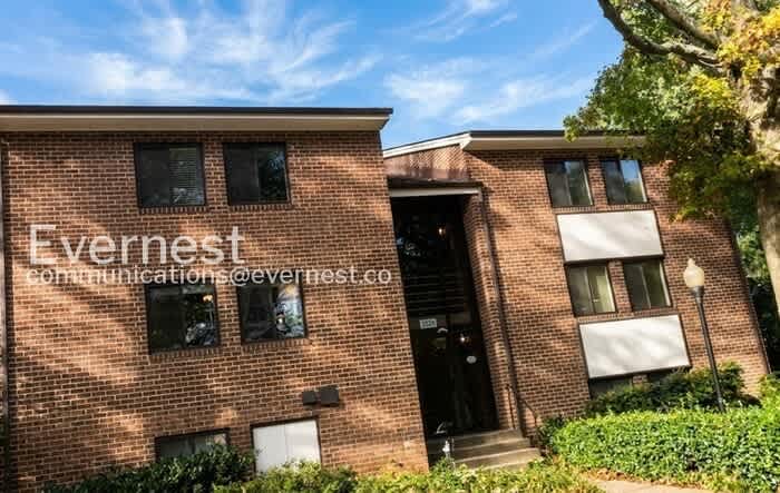 1528 Northgate Square – photo 1