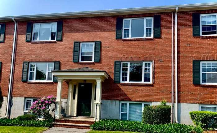 6 Harris Circle – photo 1 of 9