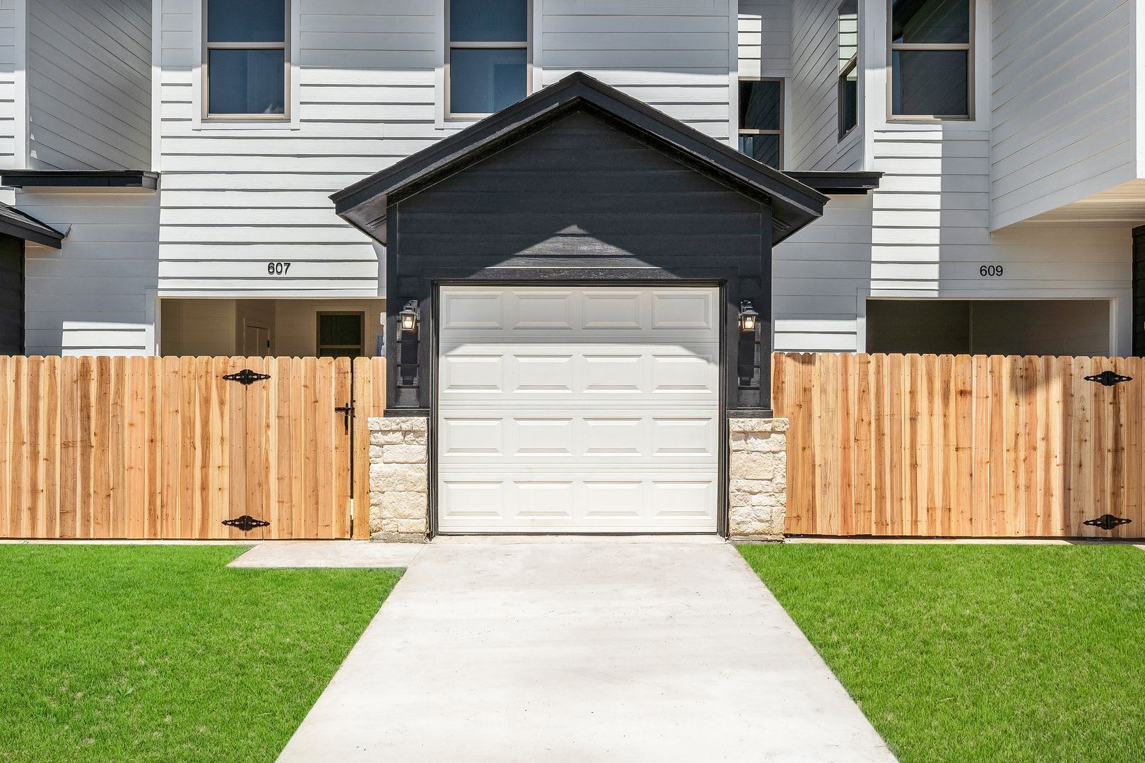 Contact Green Oak Property Management – photo 1