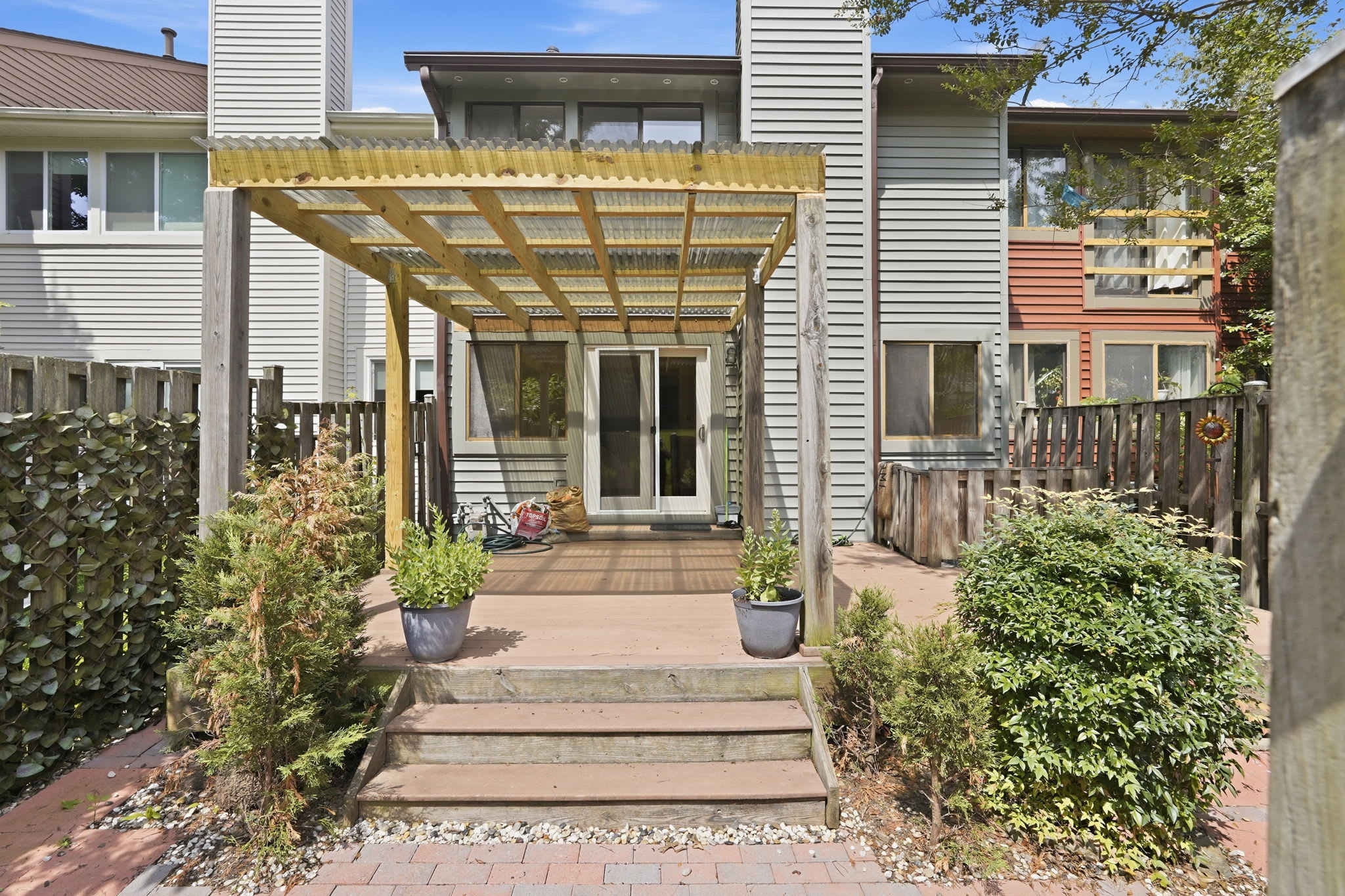 20469 Waters Point Ln – photo 1 of 197