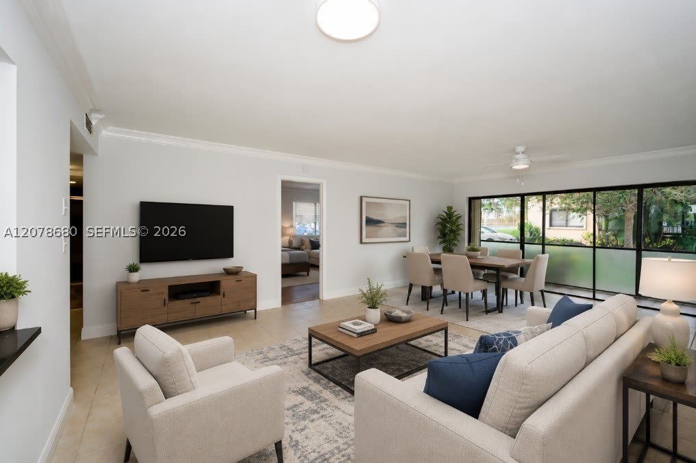 100 SE 7th St – photo 1