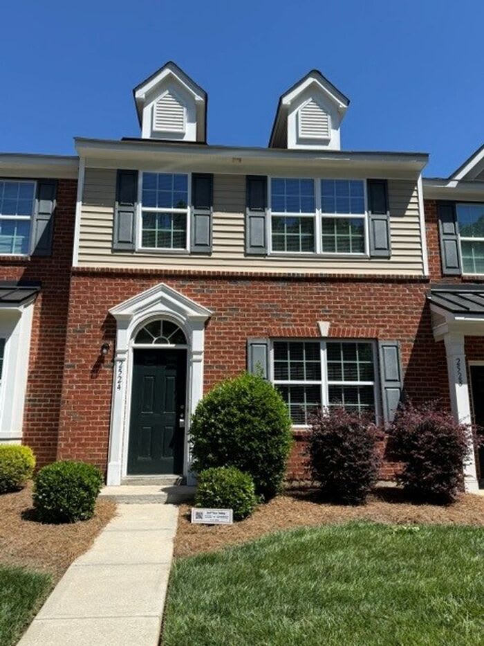 2524 Arrowhead Circle – photo 1
