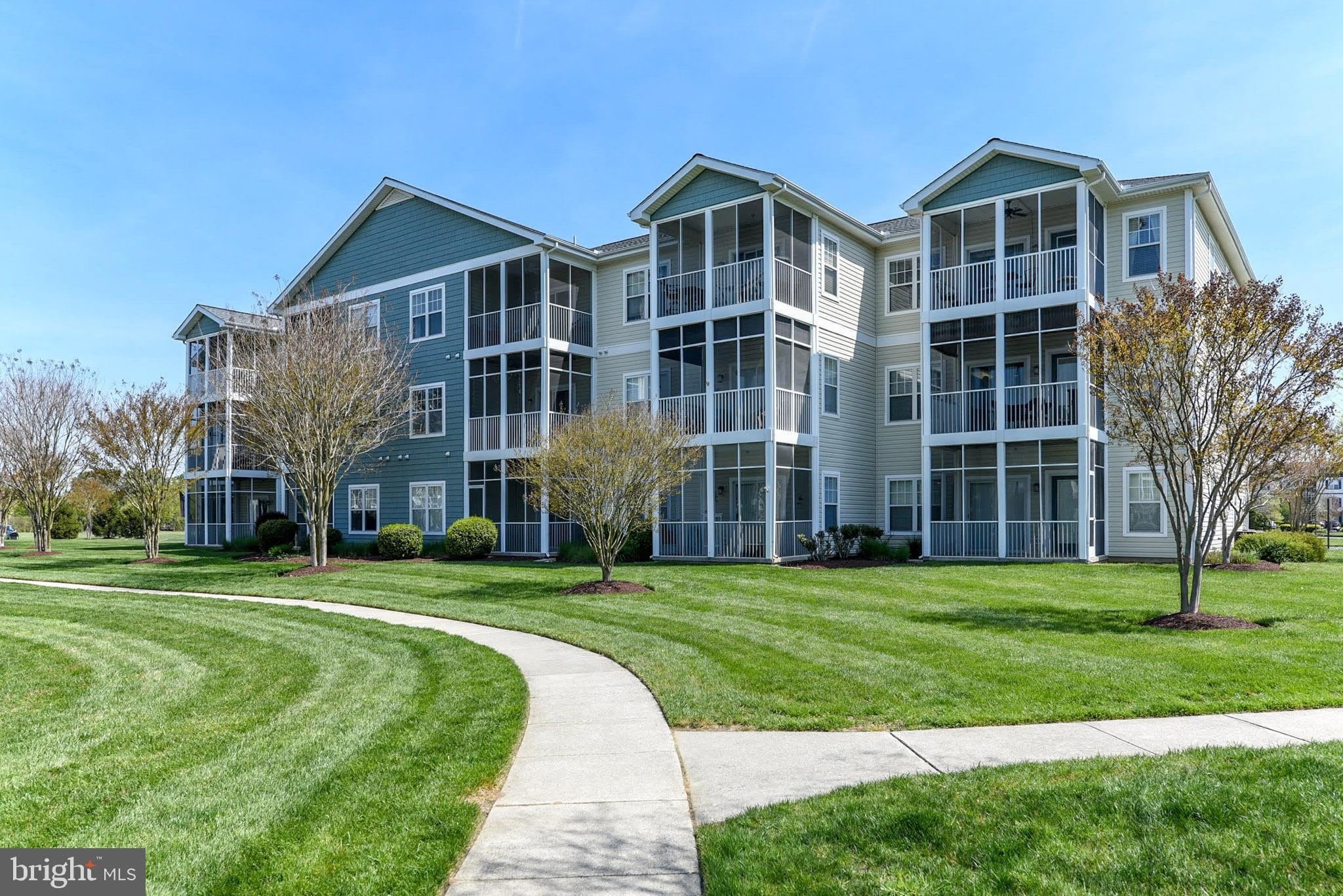 33106 N VILLAGE Loop – photo 1 of 6