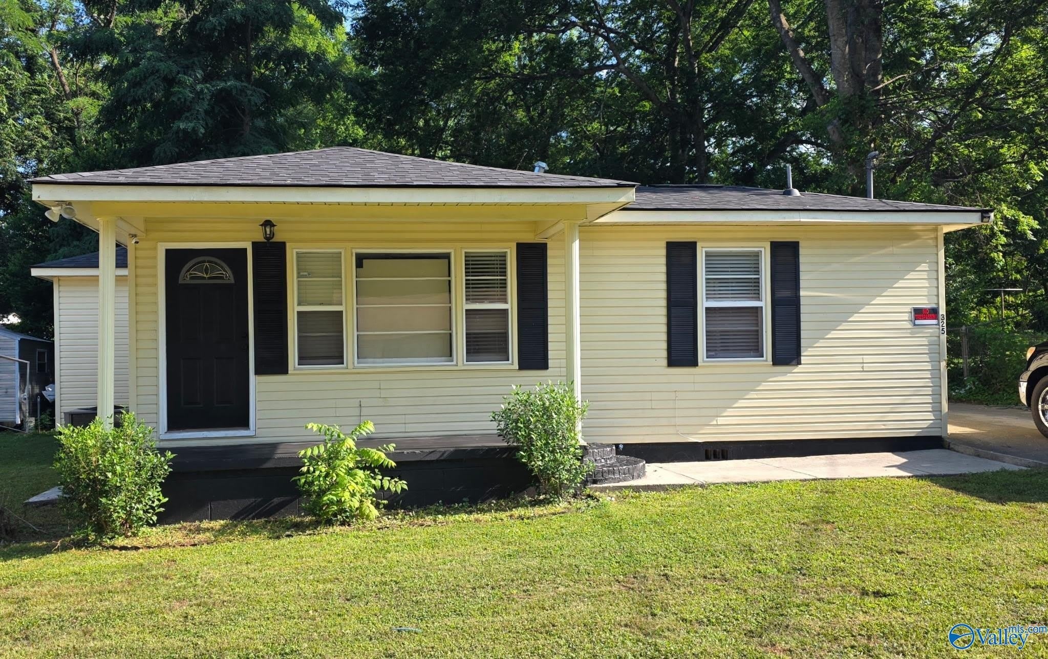 325 S Plymouth Road – photo 1