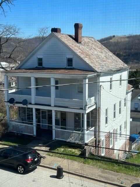 90 Watkins Ave – photo 1 of 20