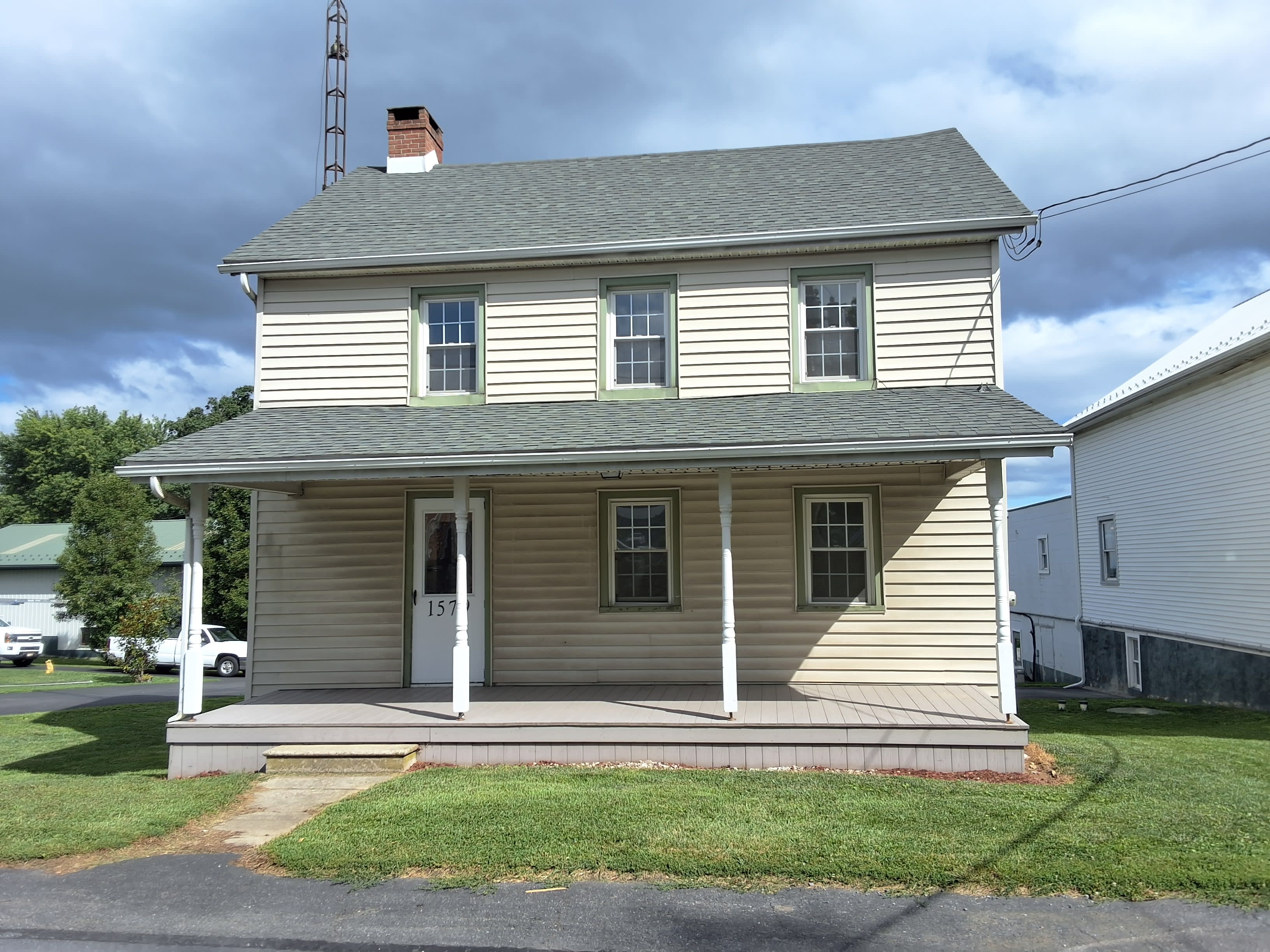 1579 Main St – photo 1 of 24