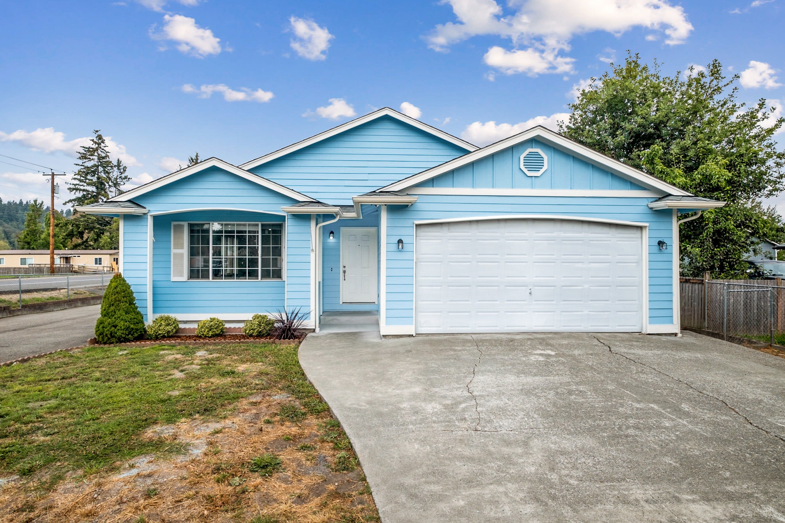 203 10th Ave N – photo 1 of 12