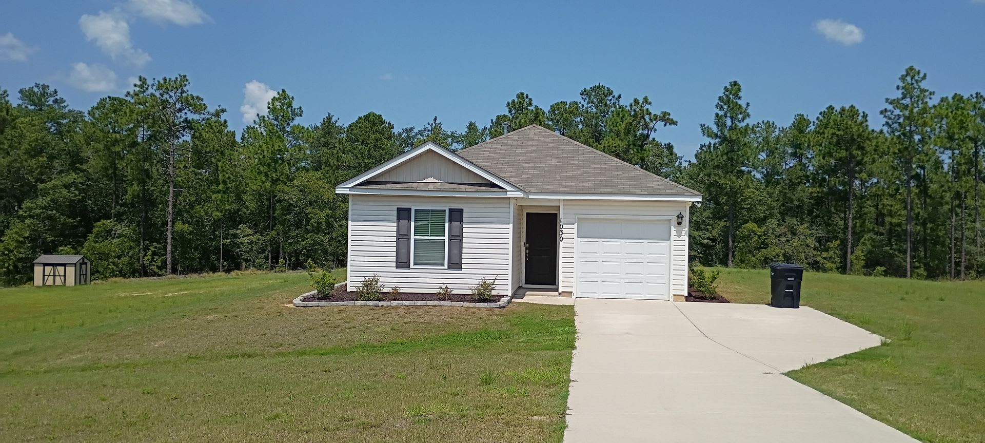 Adorable Three Bedroom Home Nestled in Lugoff SC – photo 1 of 26