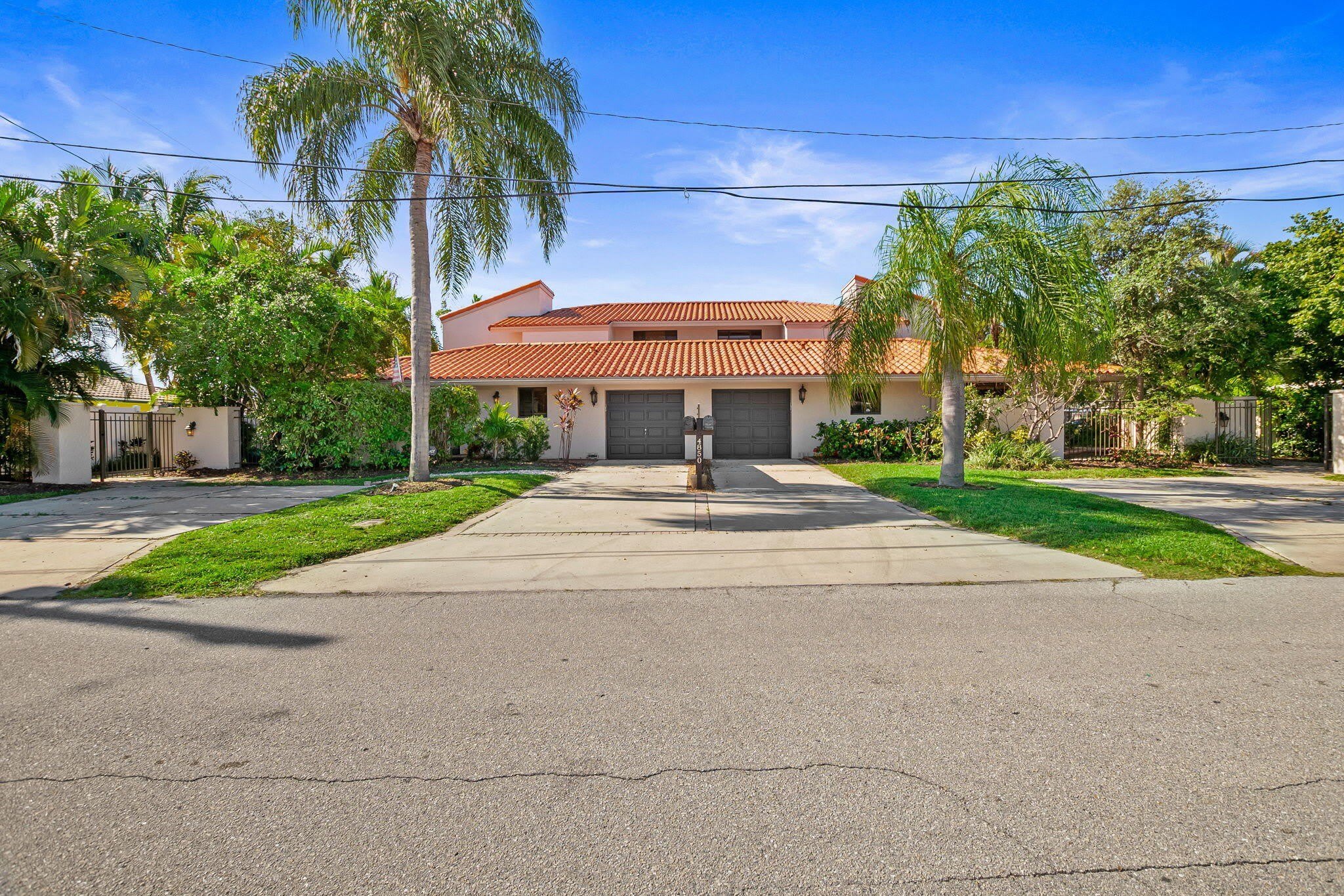 4850 NE 25th Avenue – photo 1
