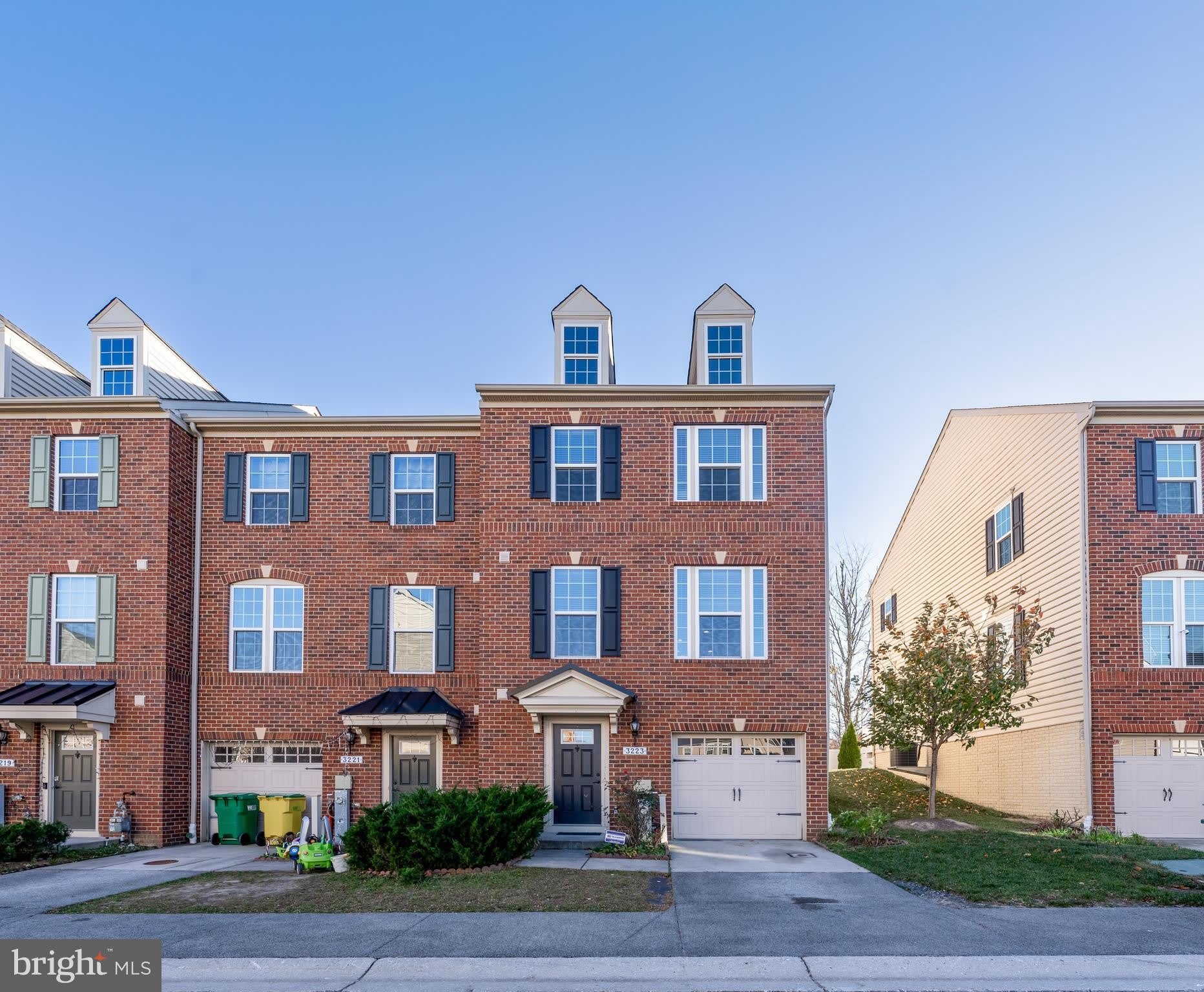 3223 CLEAR SPRING Drive – photo 1