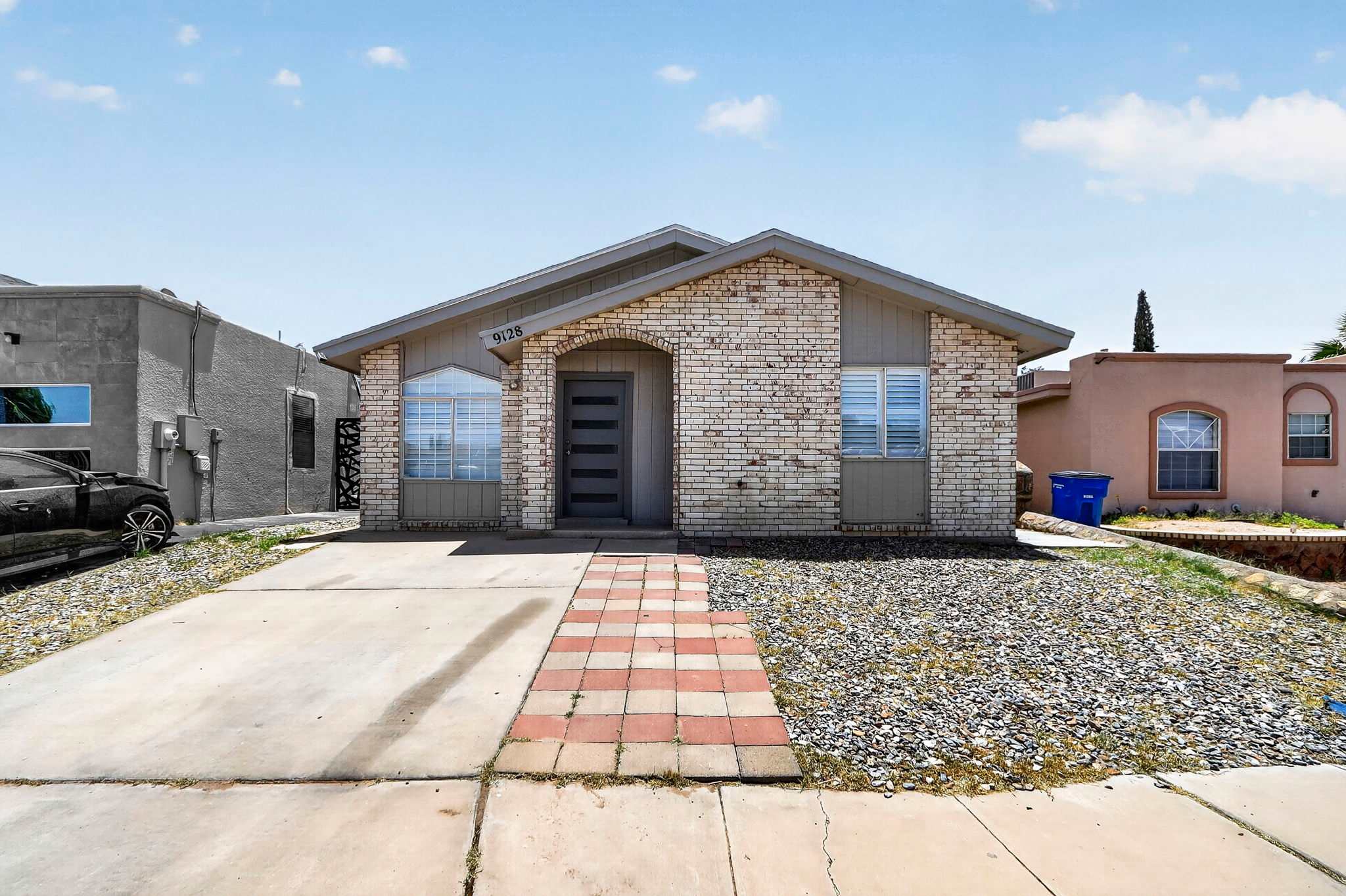 9128 Bur Oak Circle – photo 1
