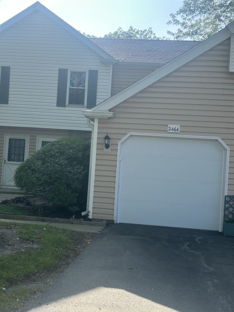 2464 Devonshire Court – photo 1