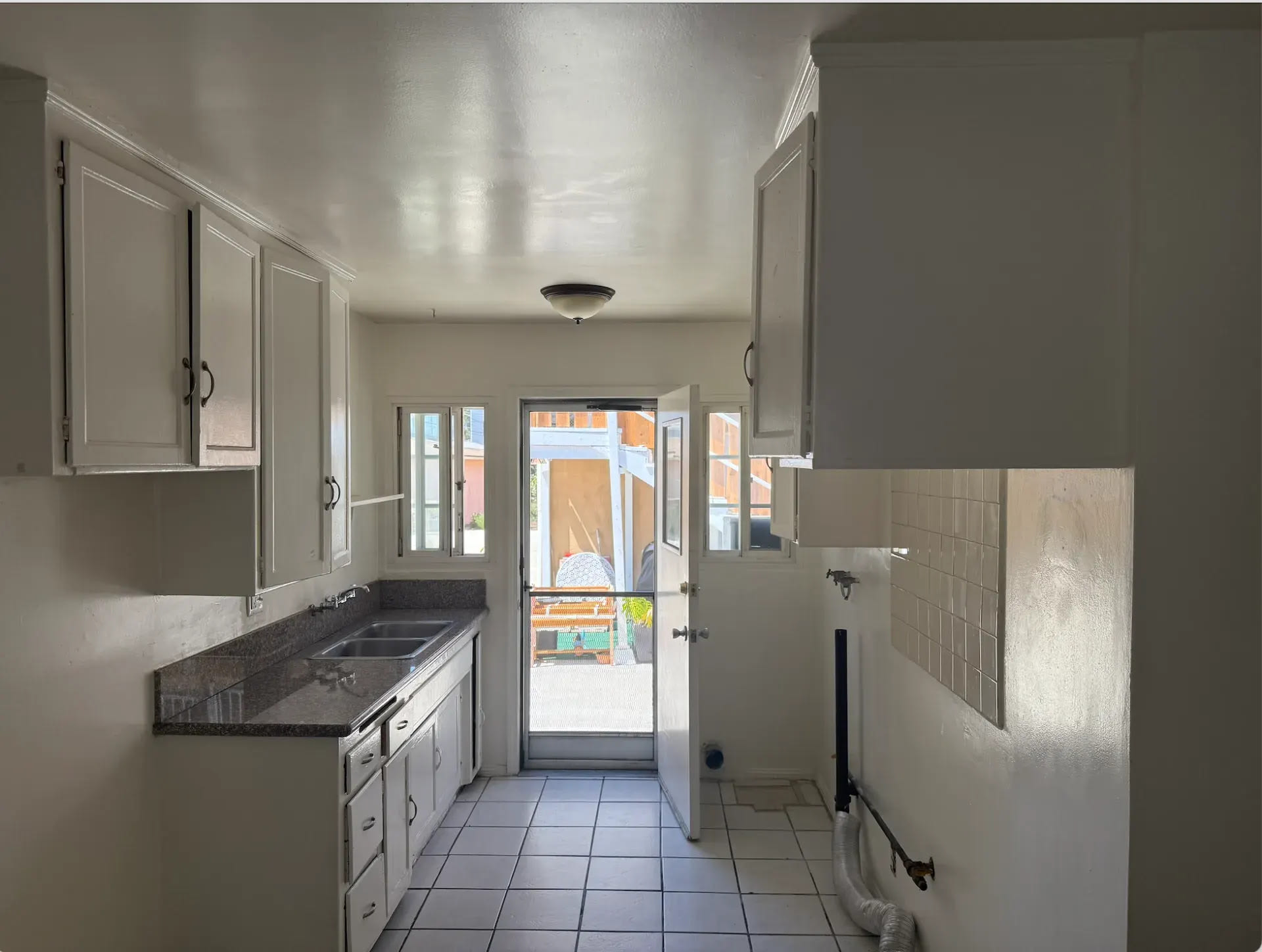 8919 Reading Ave – photo 1