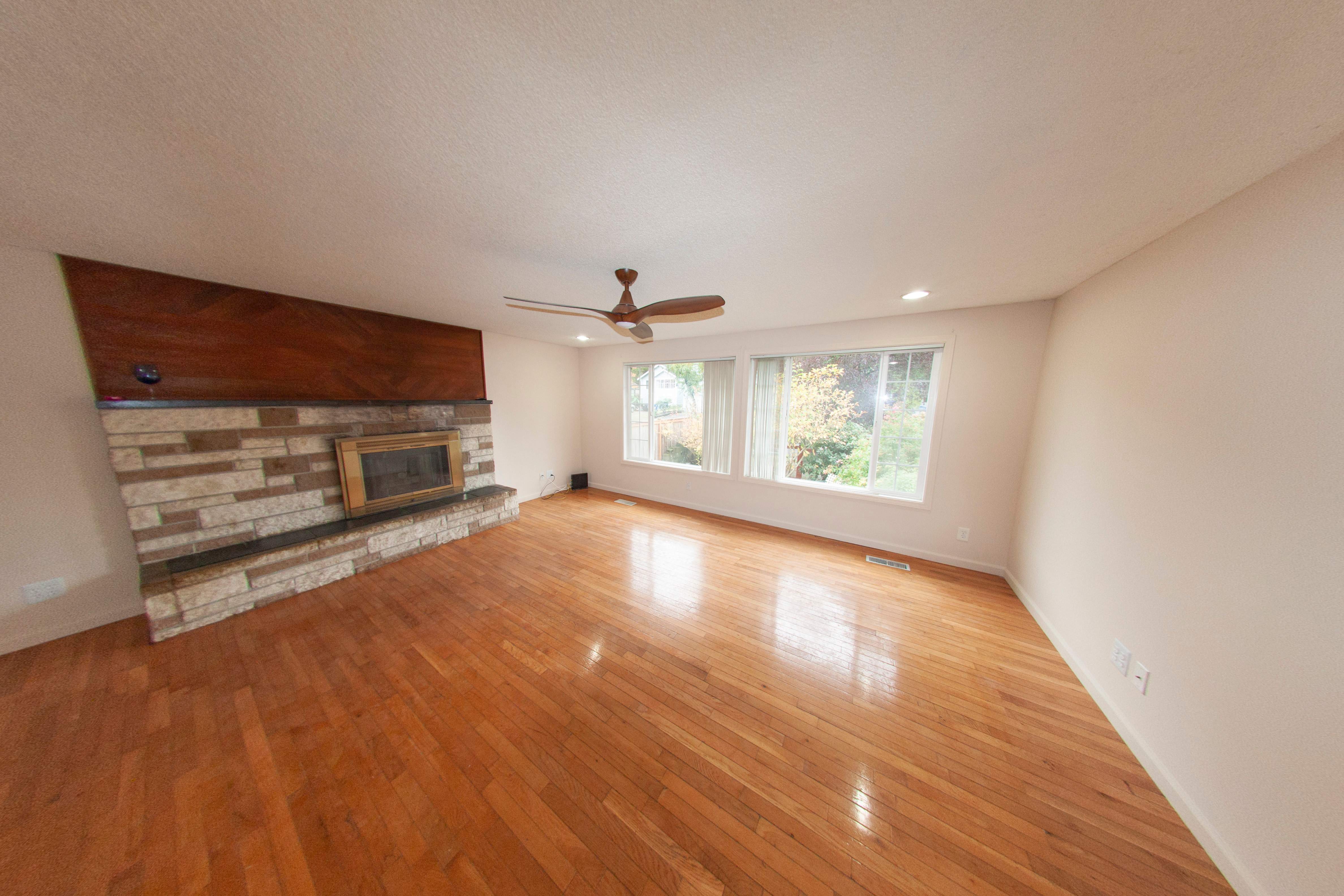 4826 26Th Avenue Southwest – photo 1
