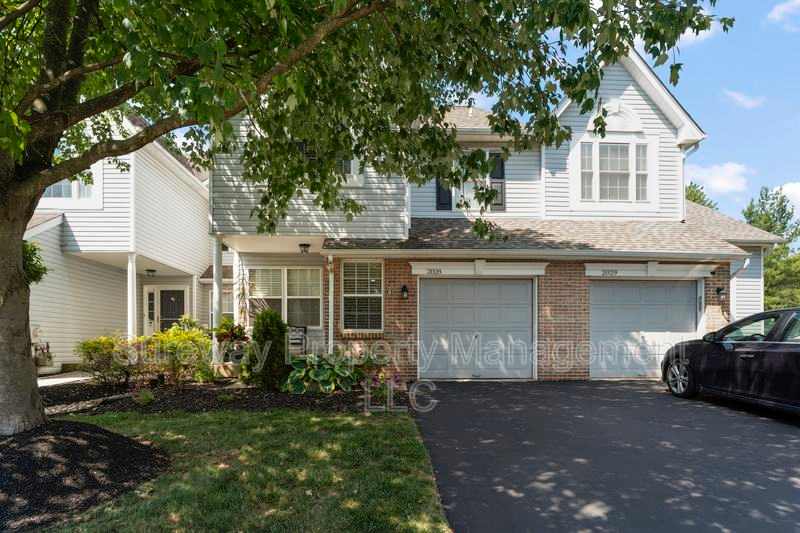 2028 Greenes Way Circle – photo 1 of 26
