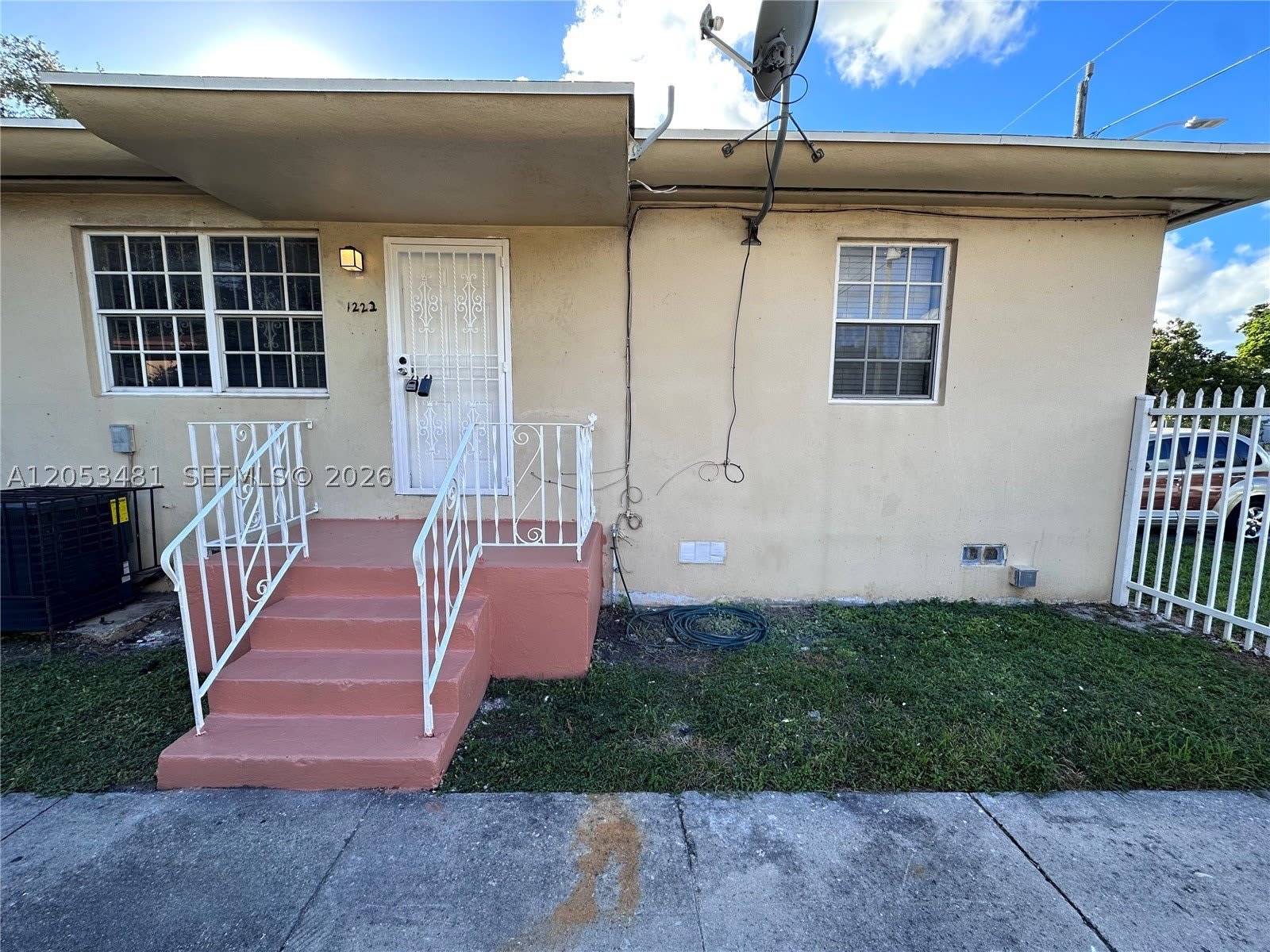 1220 NW 53rd St – photo 1