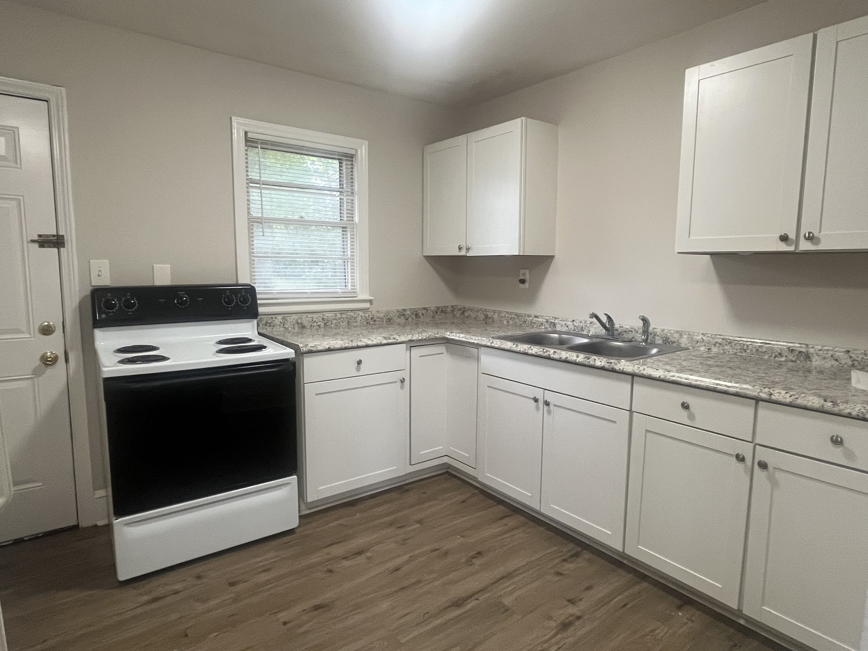 3828 Winfield Drive – photo 1