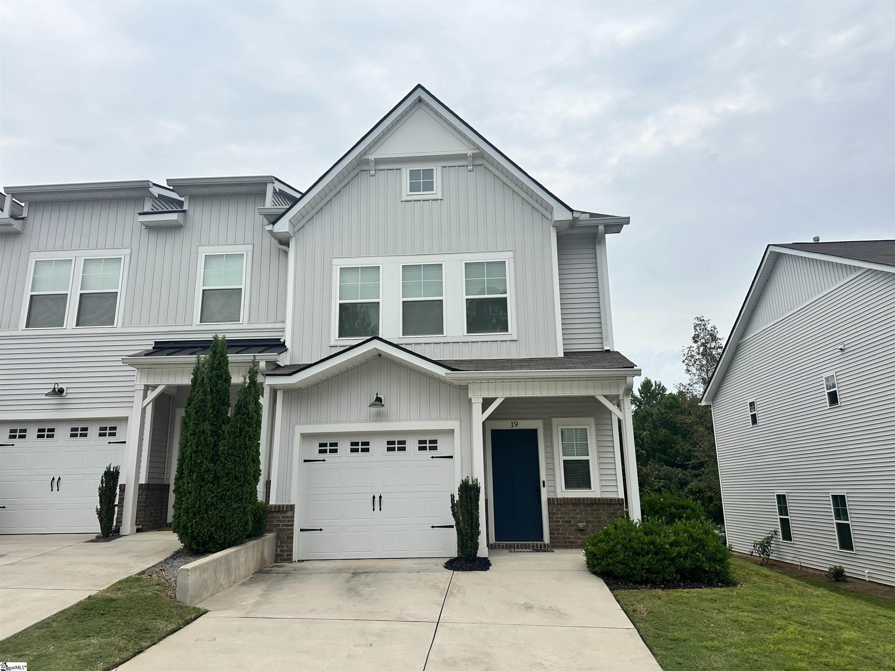 19 Jaycee Court – photo 1