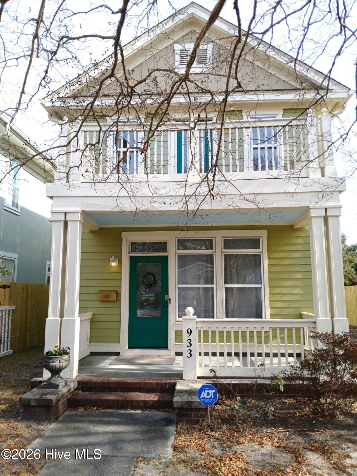 933 S 8th Street – photo 1 of 18