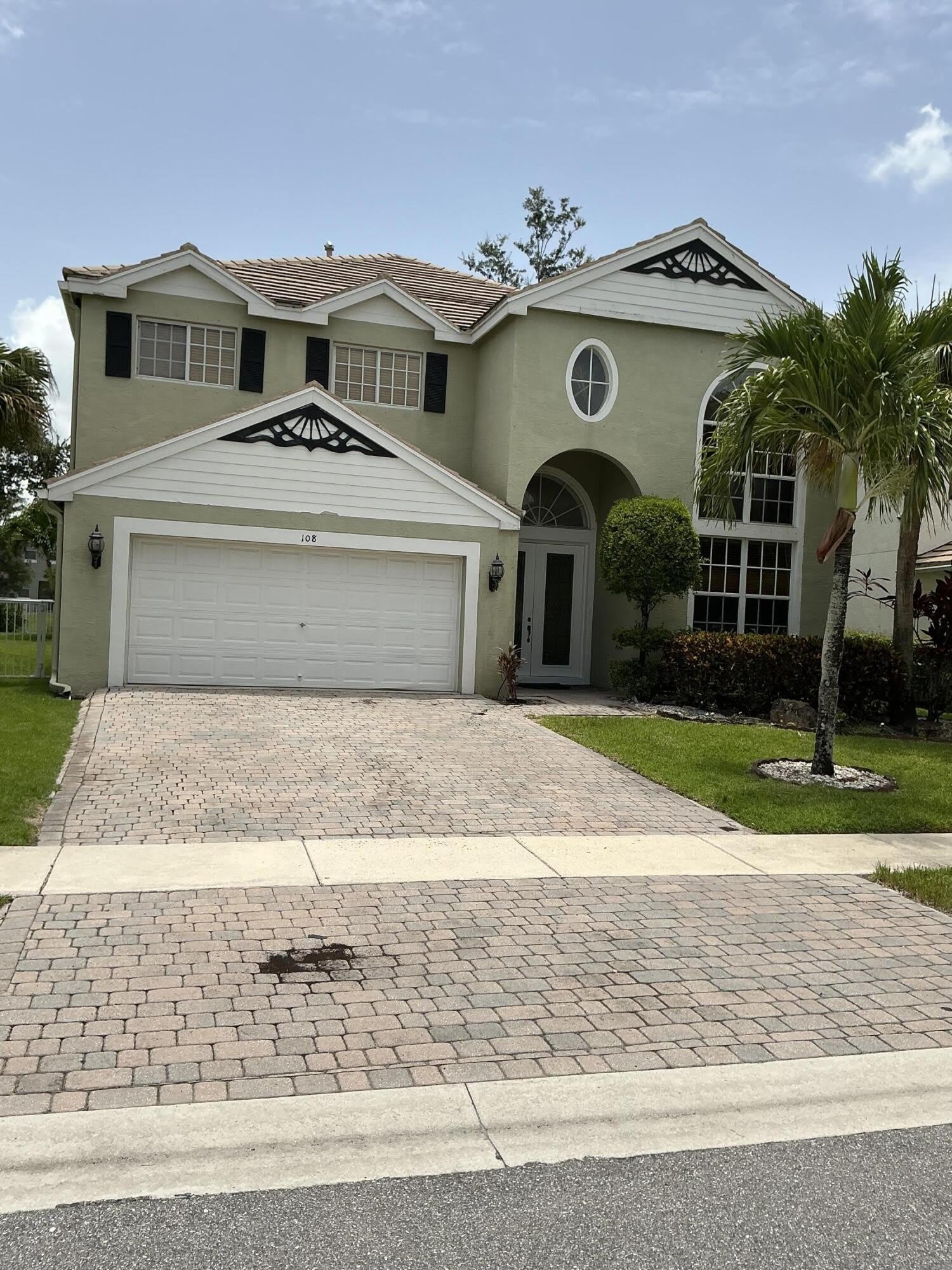 108 Kensington Way – photo 1 of 48