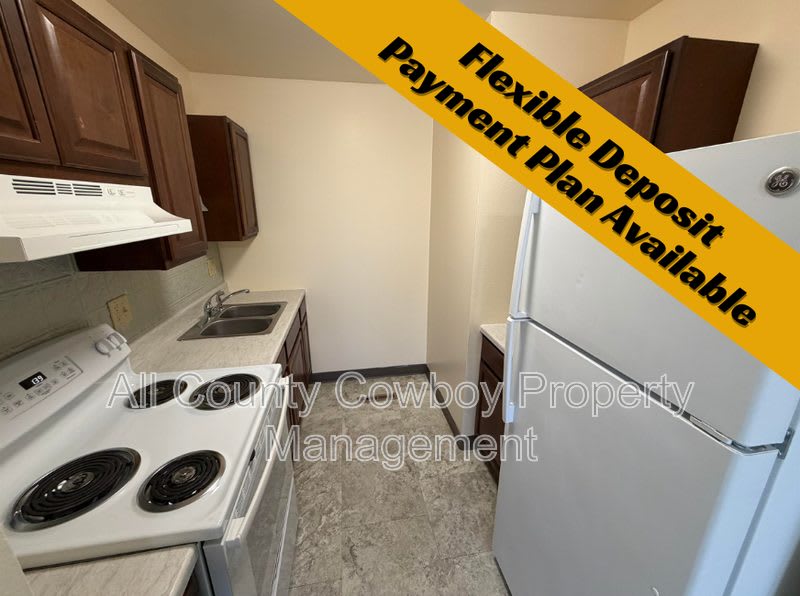 212 Norma Ct – photo 1 of 38