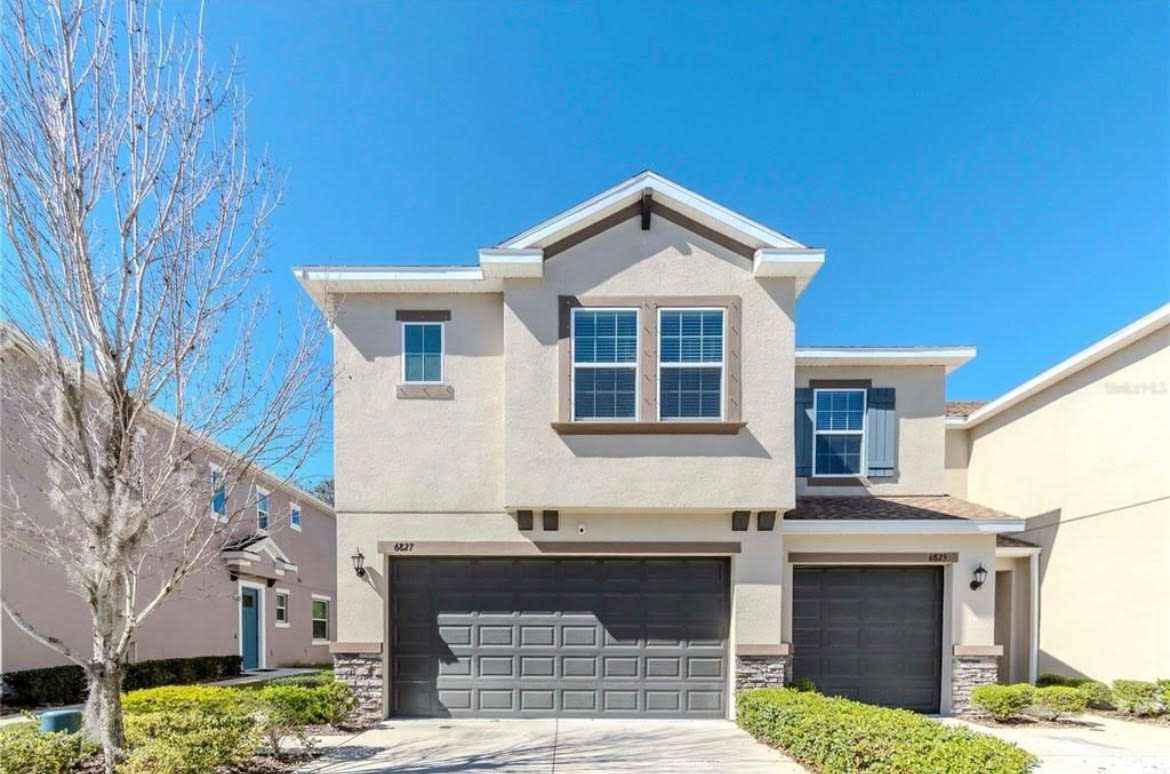 6827 Citrus Creek Ln – photo 1 of 33