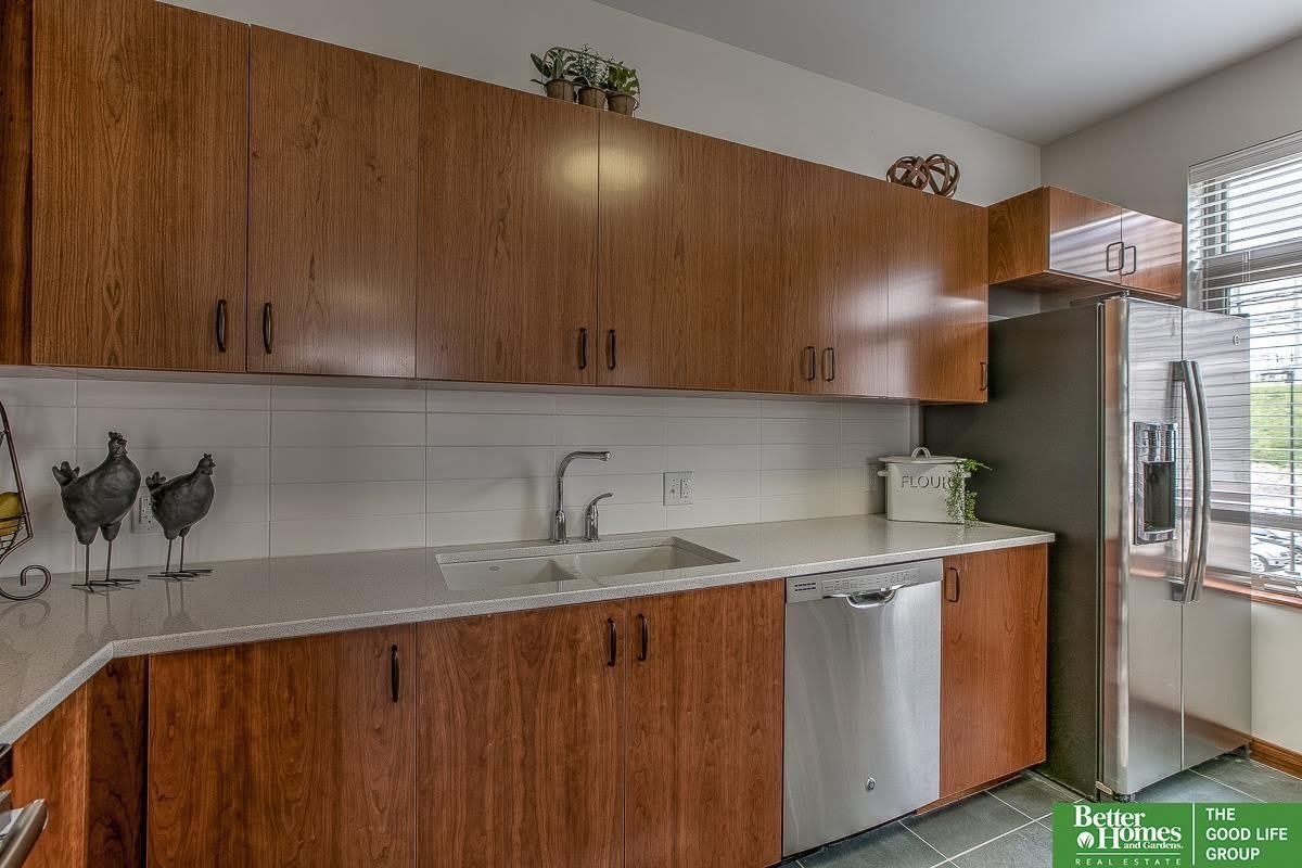 1330 S 70 Street – photo 1