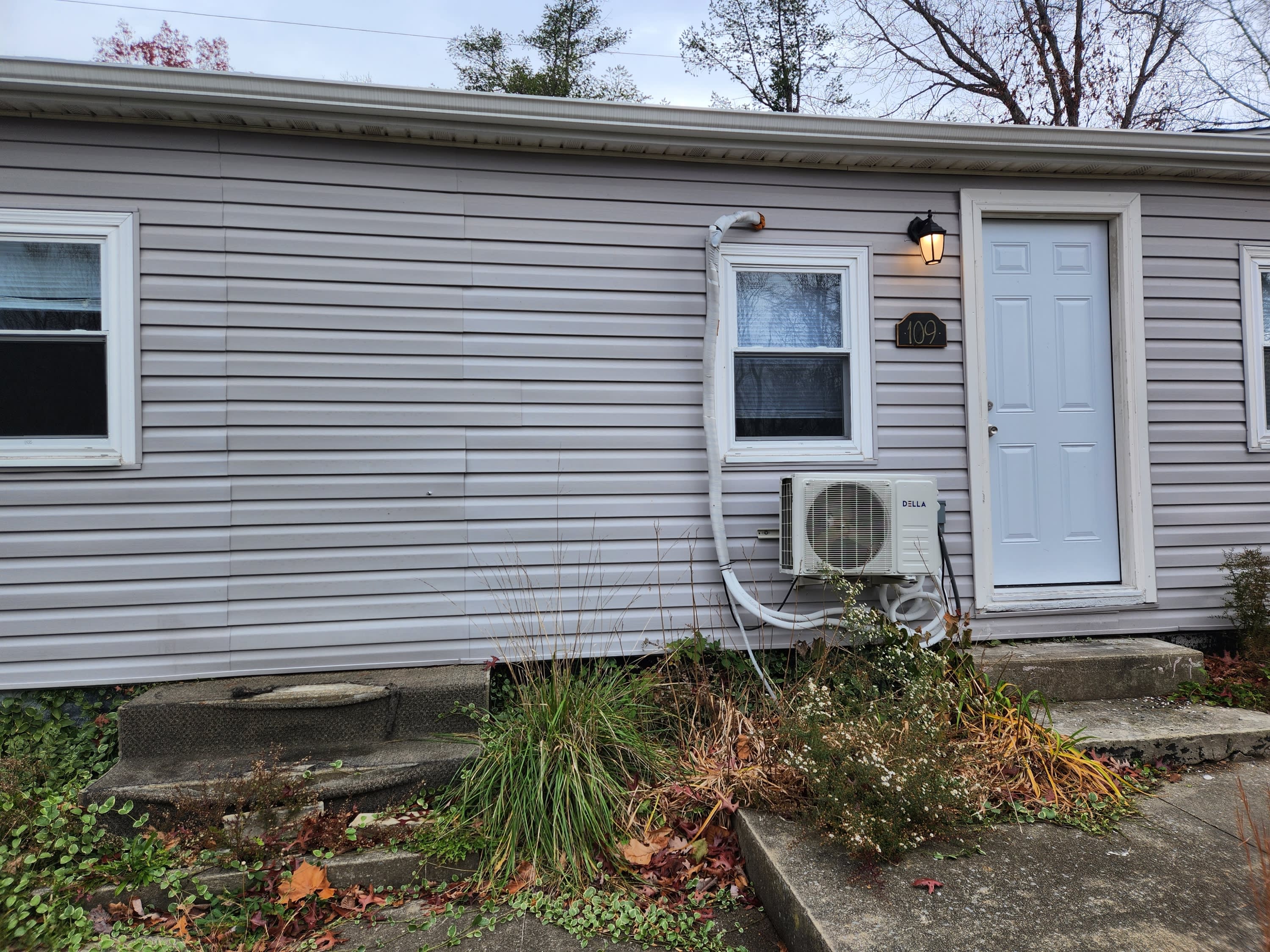 9349 Valley Road Unit 109 Berkeley Springs Wv 25411Unit 109 – photo 1 of 5