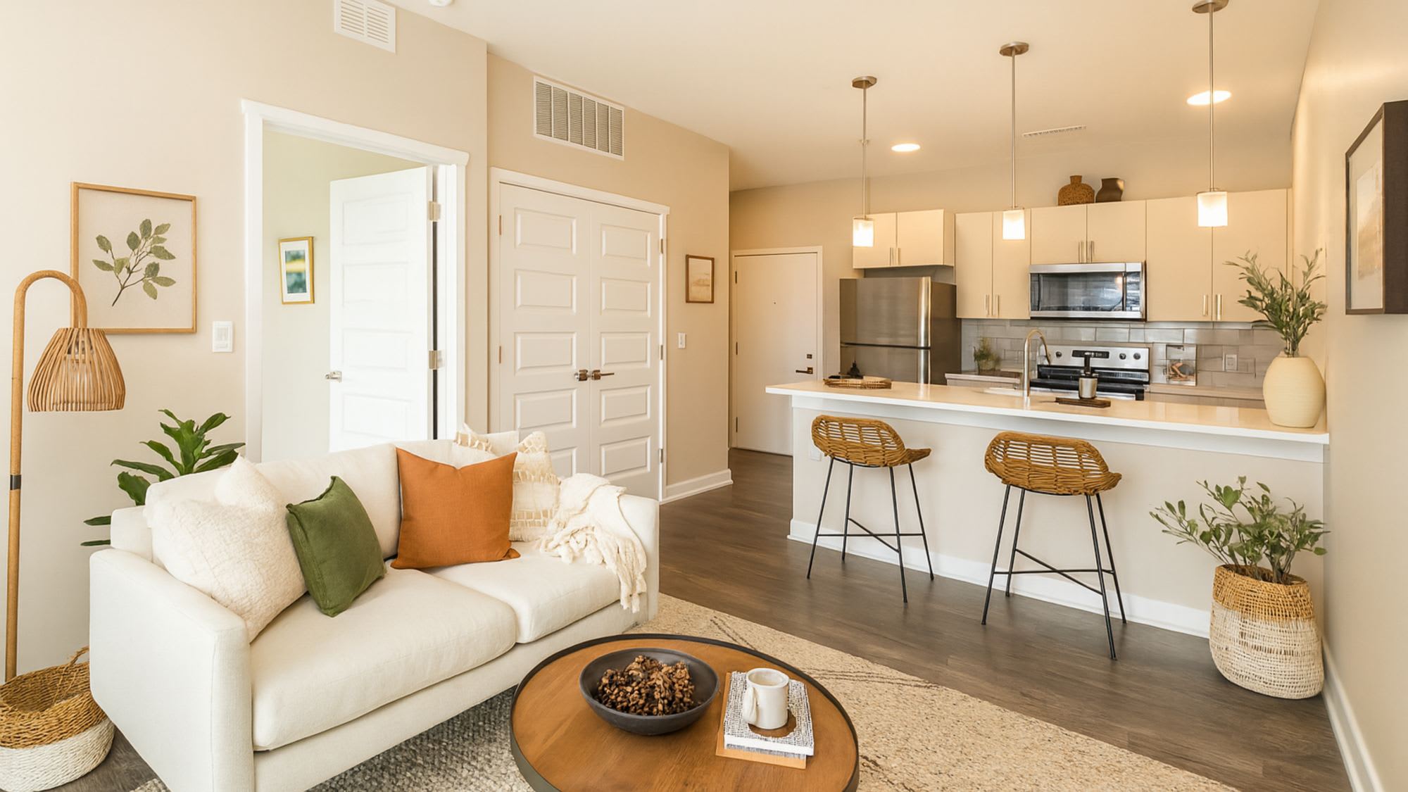 West Commons – photo 1 of 15