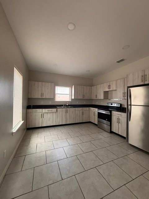 2002 Garden Ridge Drive – photo 1