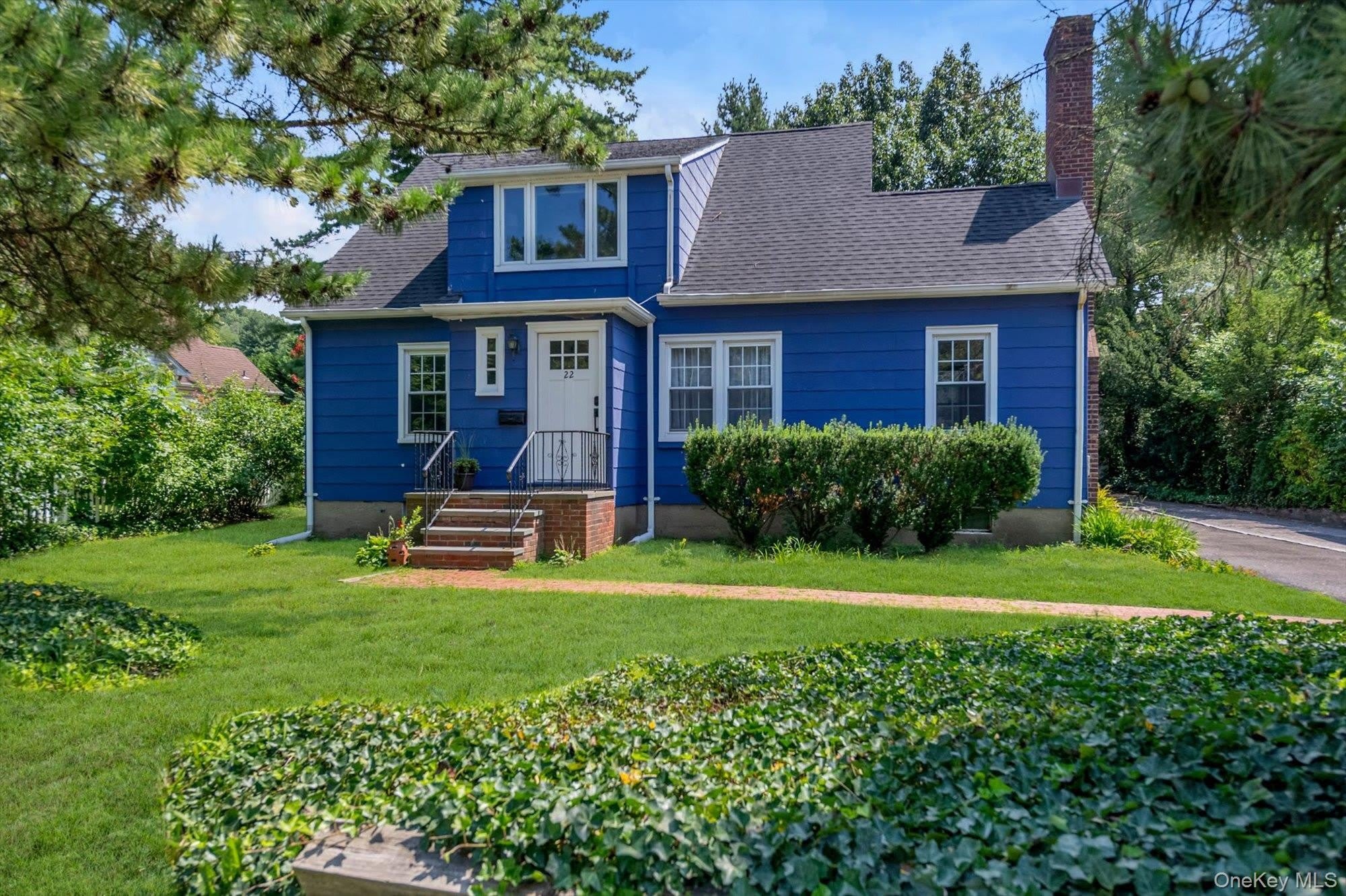 22 Harbor Road – photo 1 of 22