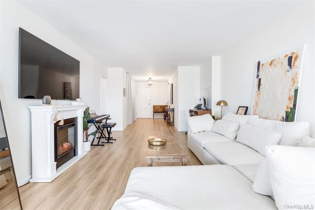 102-30 66 Road – photo 1