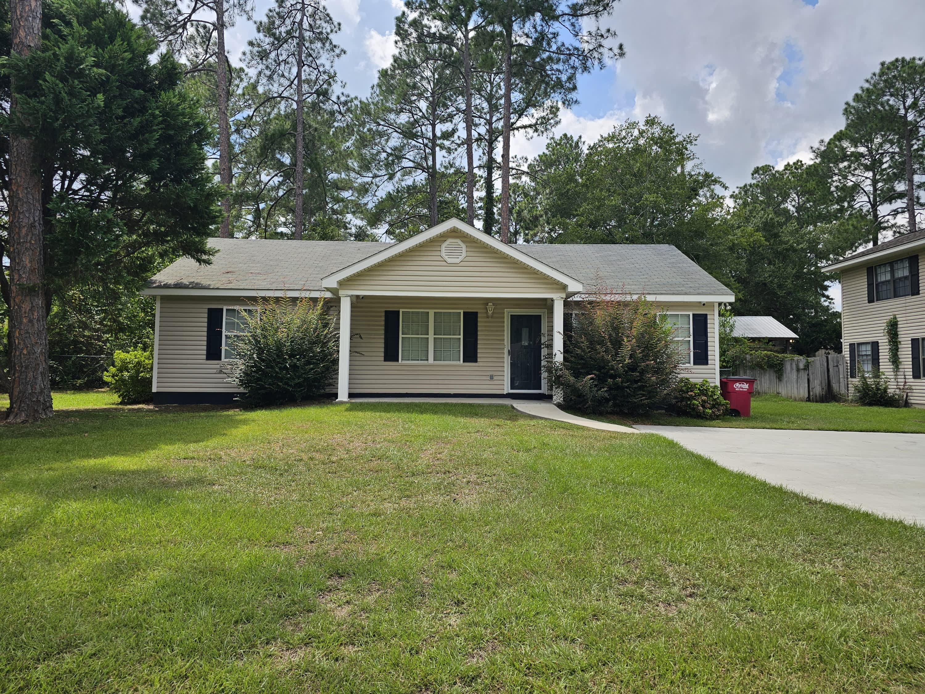 2602 Davis Avenue – photo 1 of 19