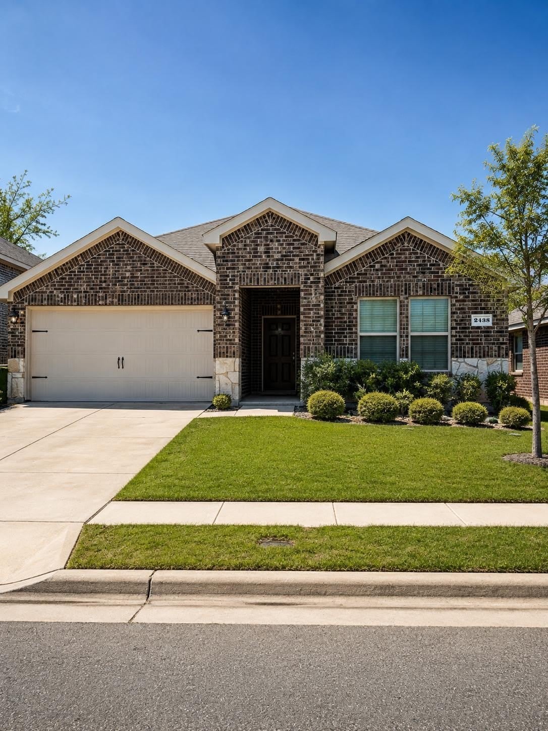 2438 Conklin Drive – photo 1