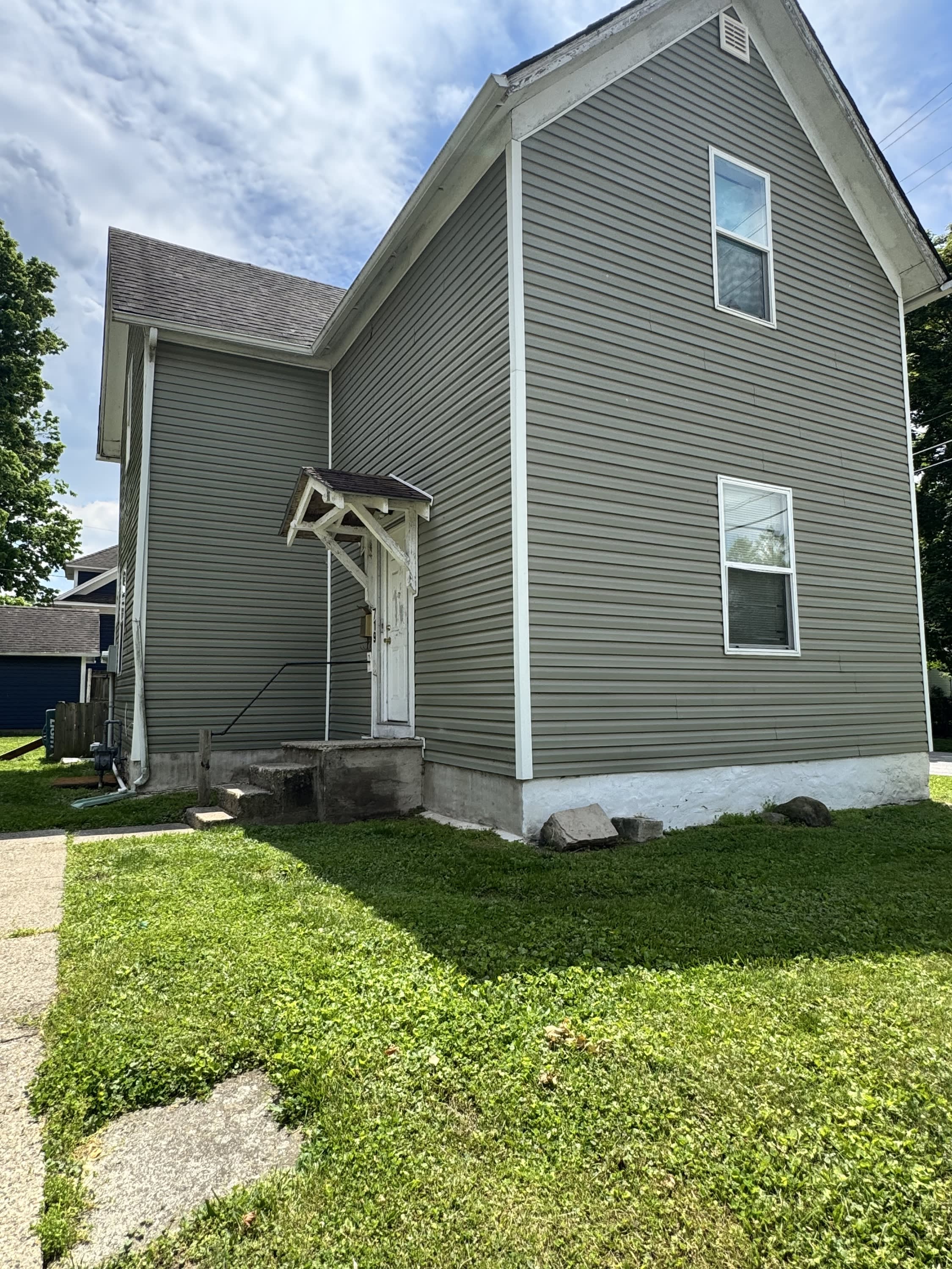 719 West Walnut Streetunit 1 – photo 1 of 225