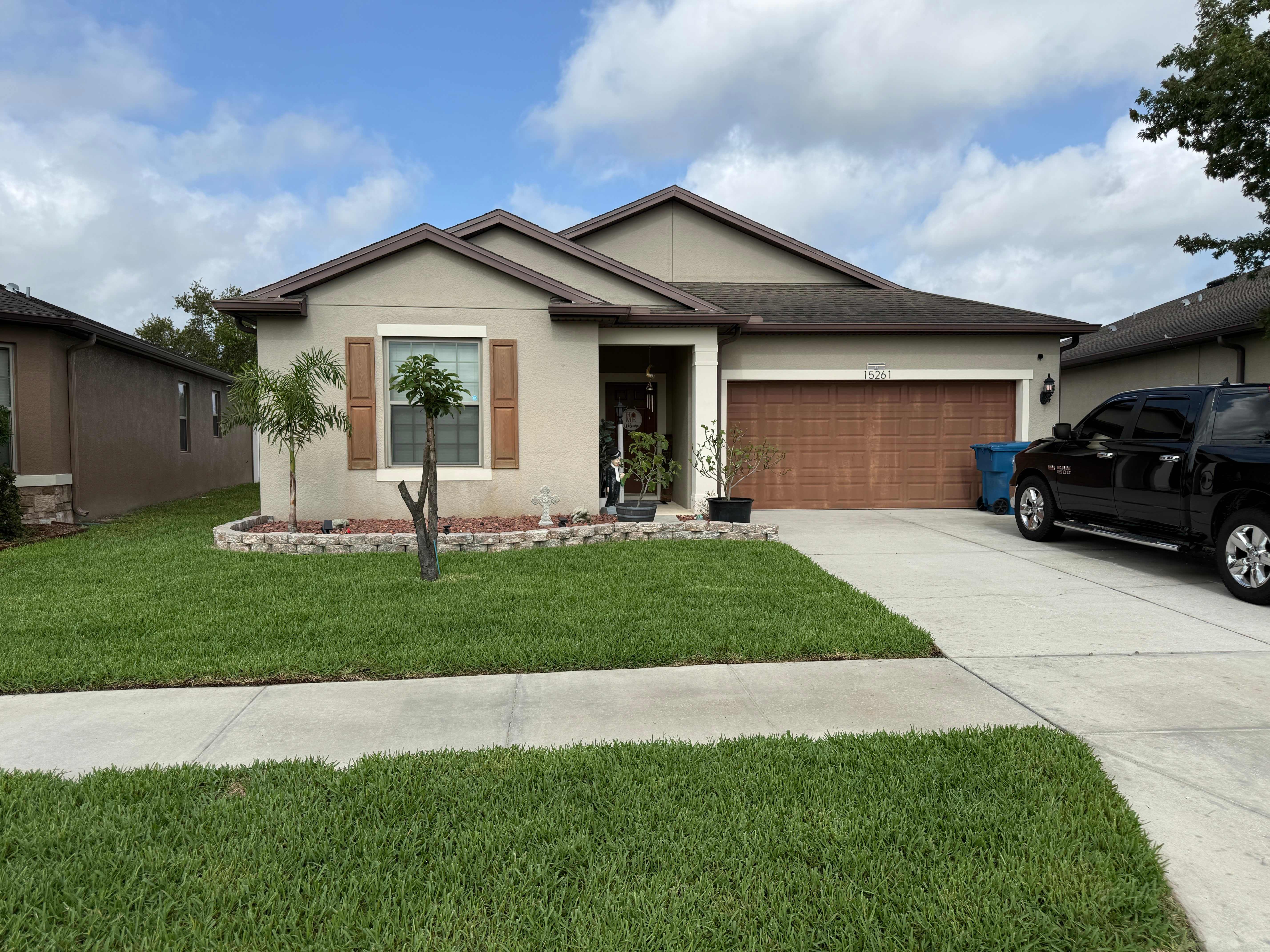 15261 Stone House Dr – photo 1