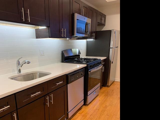1555 N Mohawk Street – photo 1