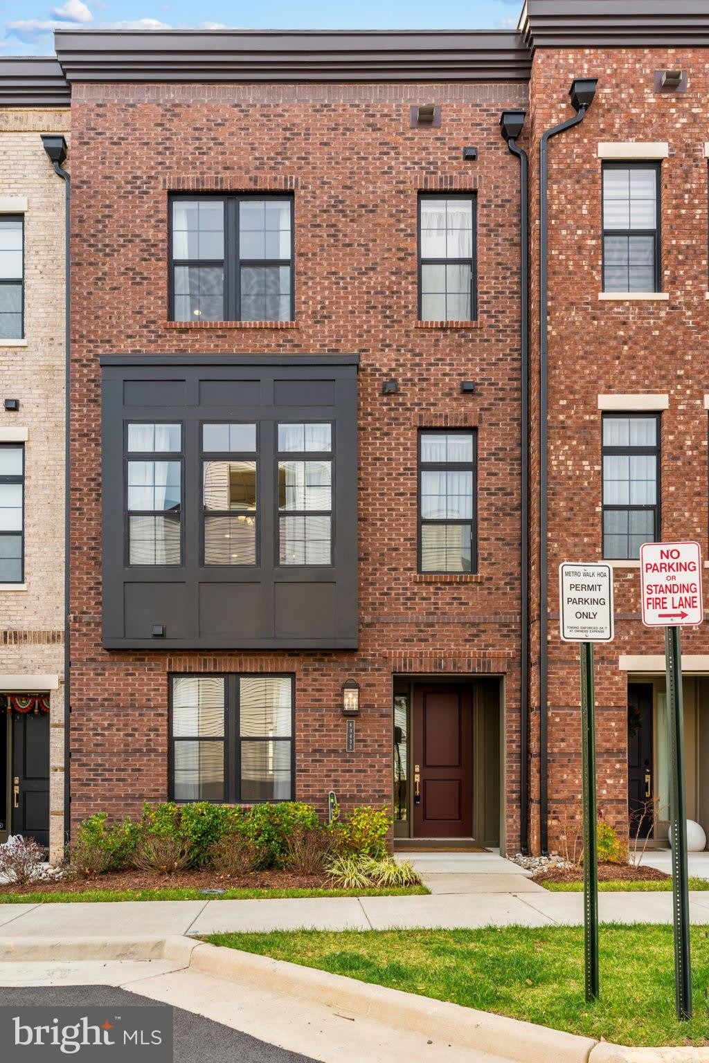 43433 WILCOX Terrace – photo 1 of 100