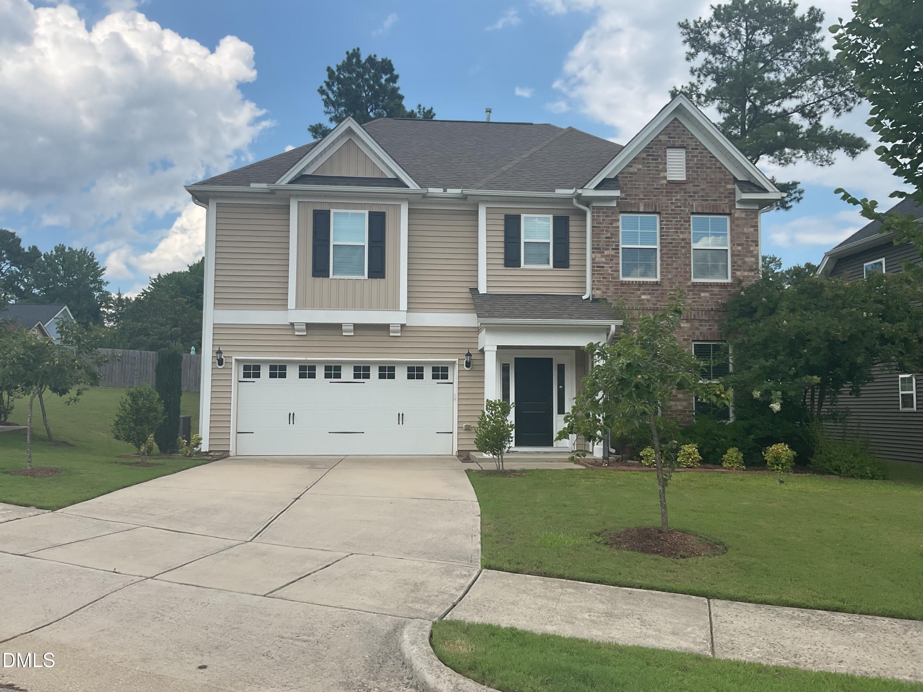 3409 S Beaver Lane – photo 1 of 40