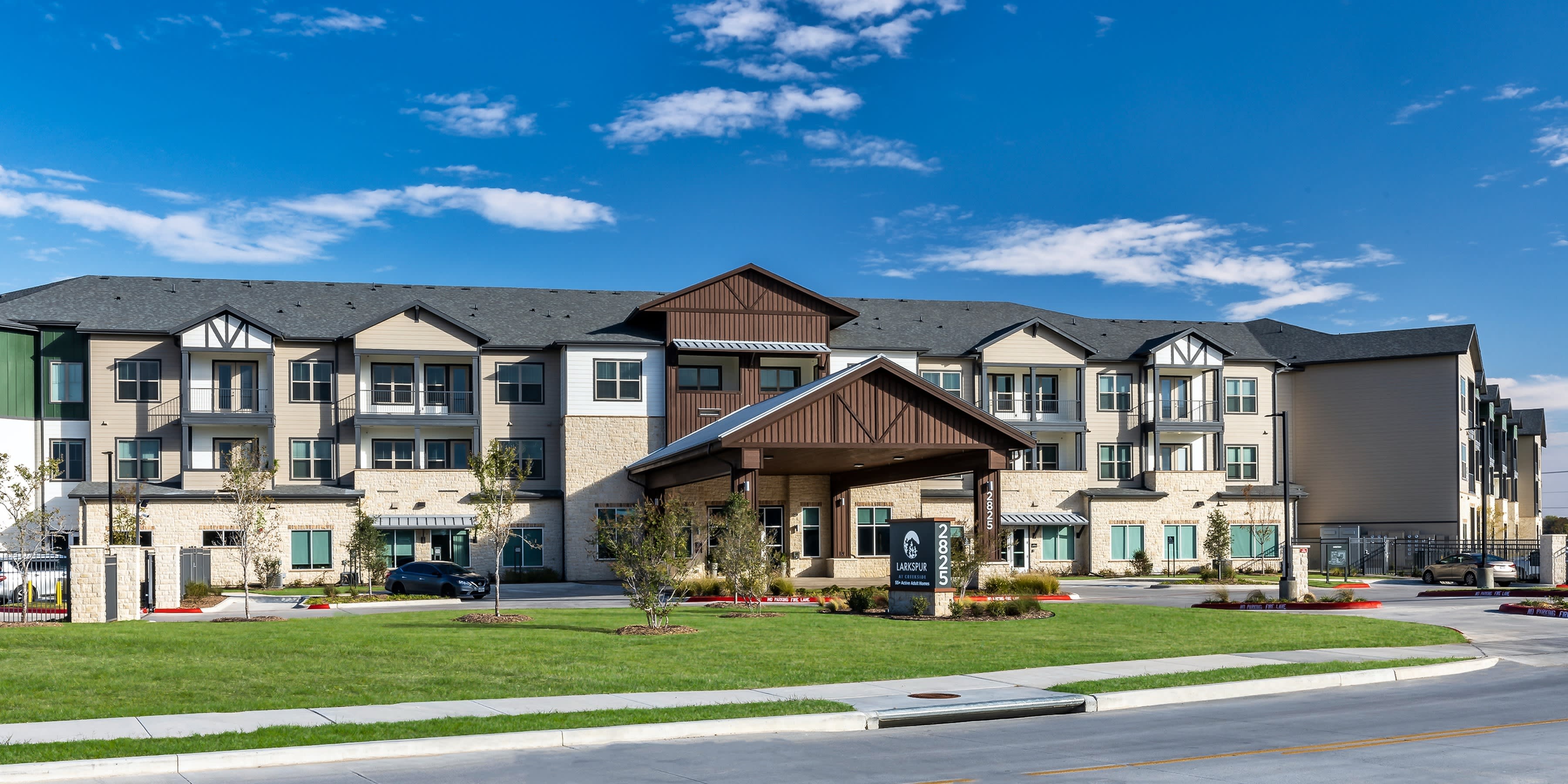 Larkspur Creekside Age 55 Apartment Homes – photo 1