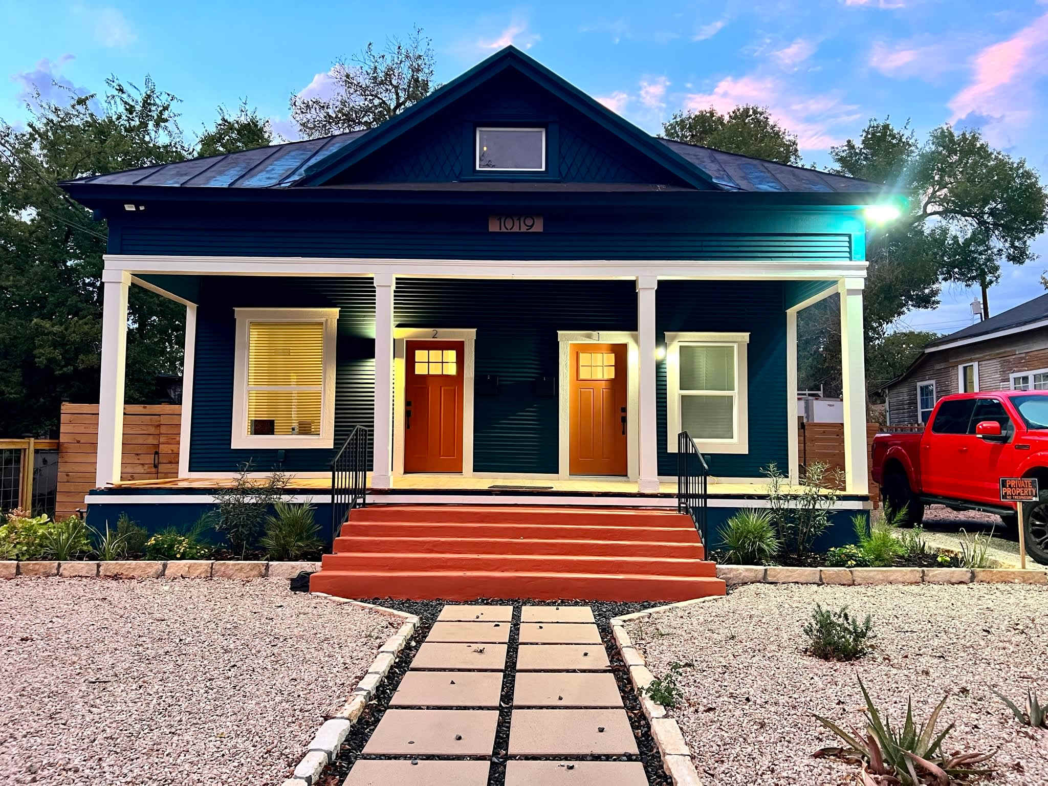 1019 Steves Ave – photo 1