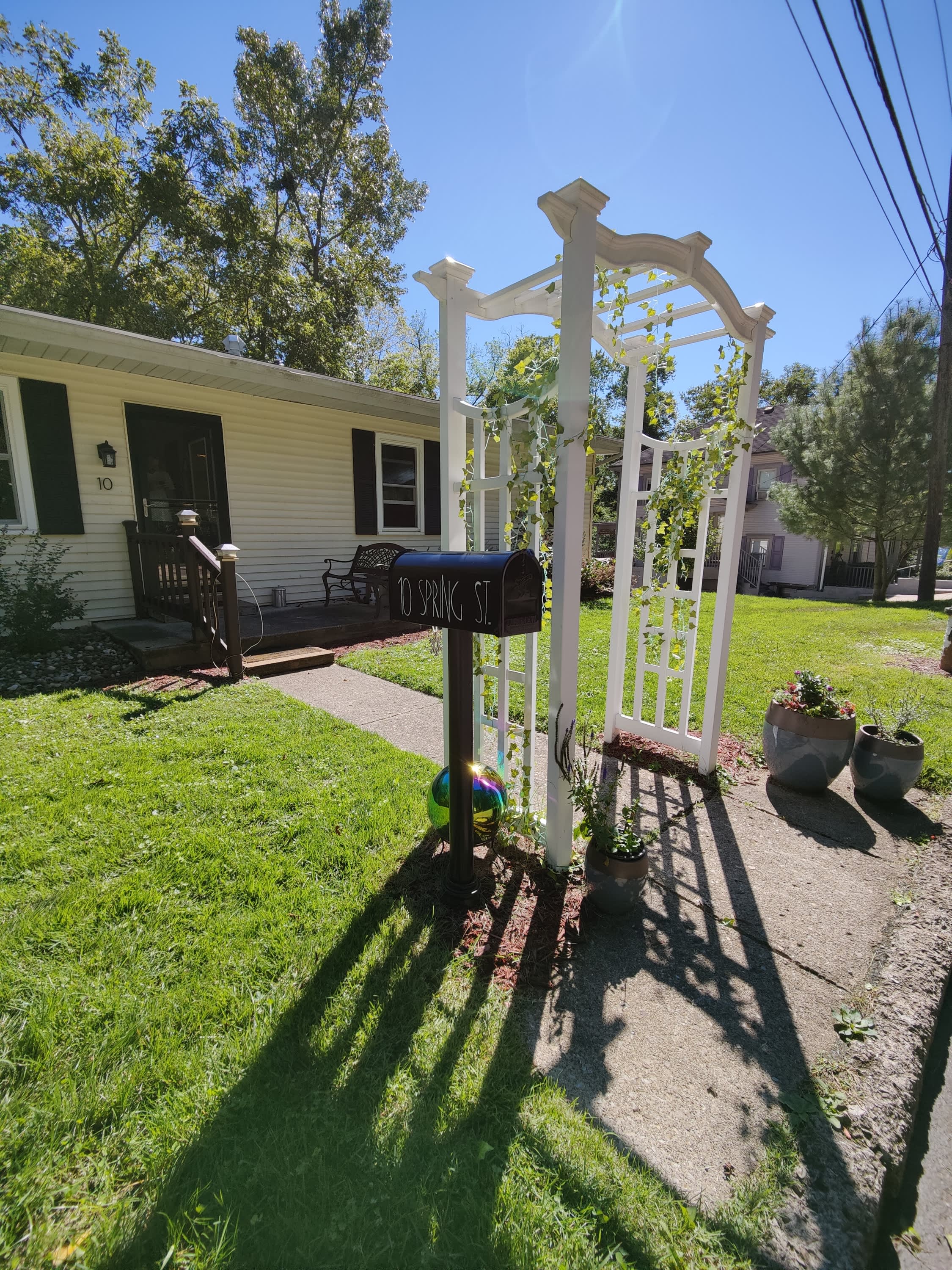 10 Spring Street – photo 1 of 44