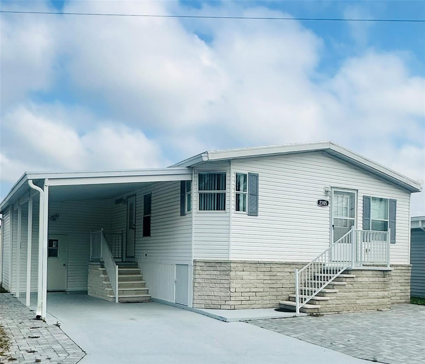 2305 BAY Drive – photo 1