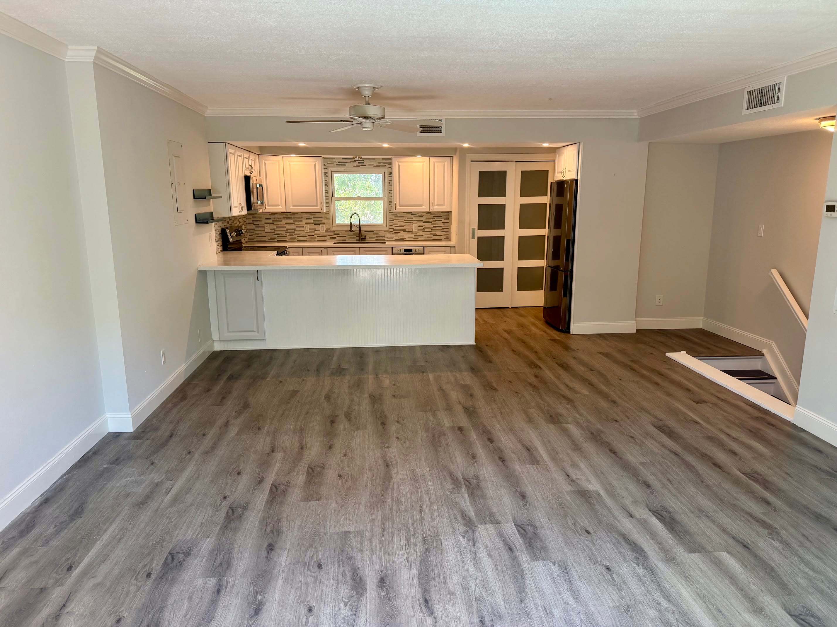 105 4Th Avenue Northeast – photo 1