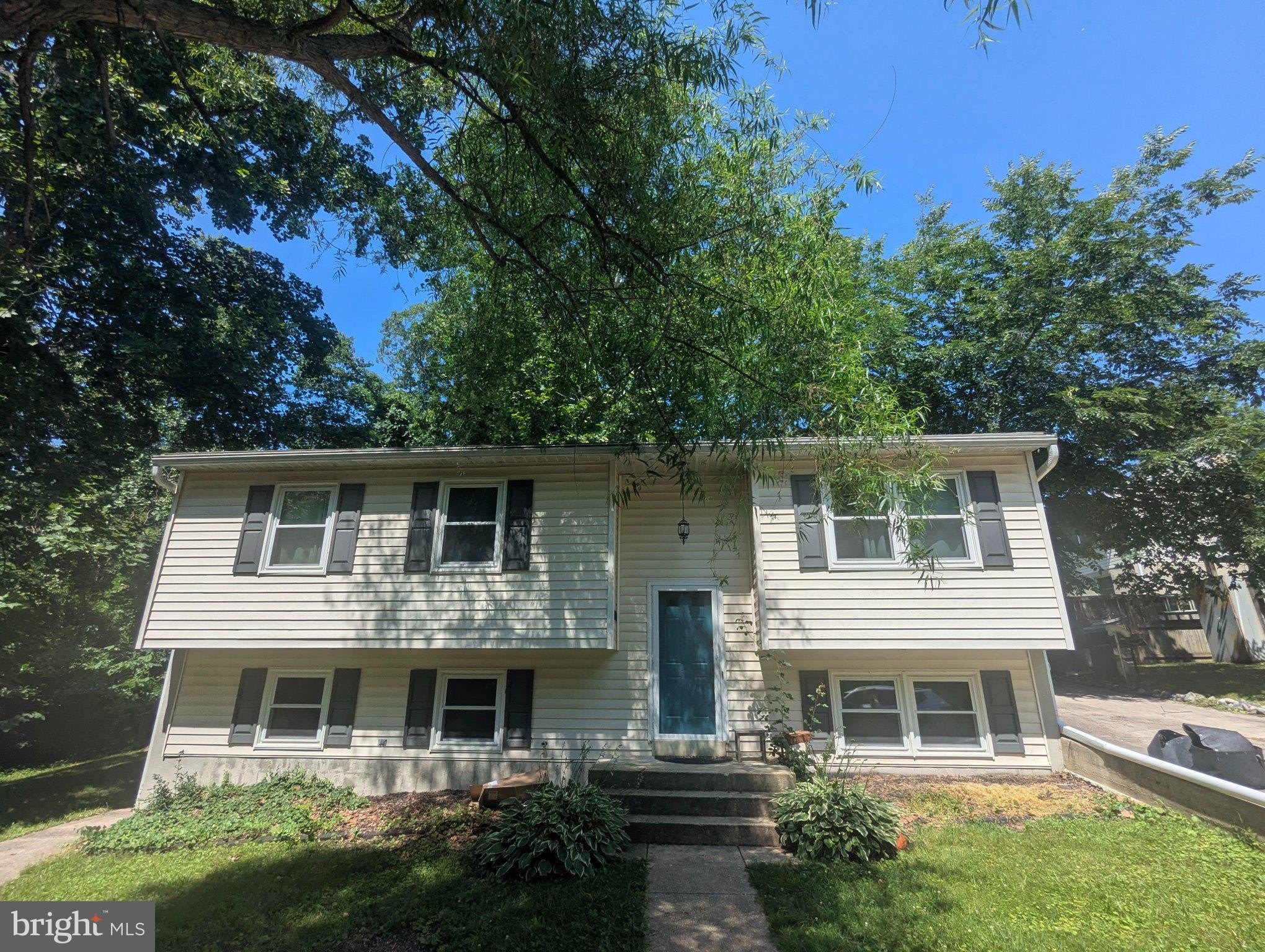 3813 OAK Street – photo 1 of 28