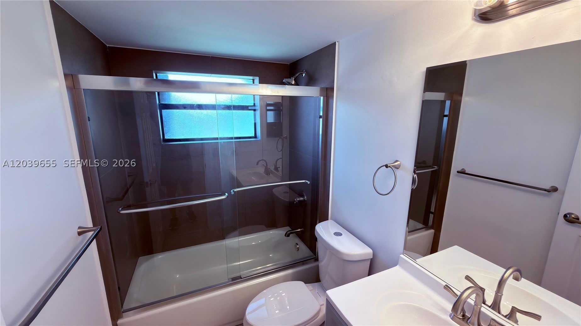 2735 W 66th St – photo 1