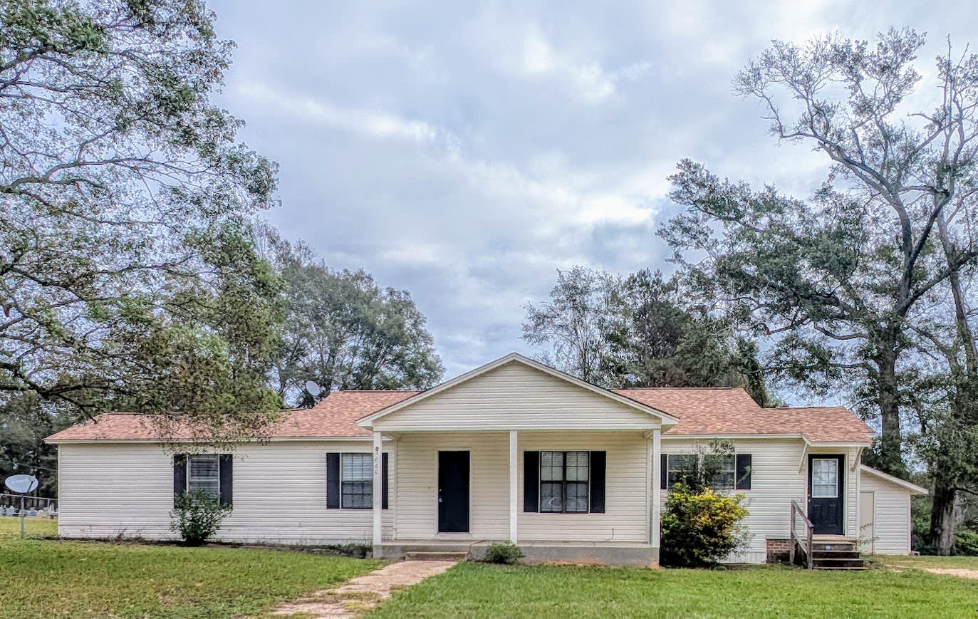 3660 Highway 589 – photo 1 of 21